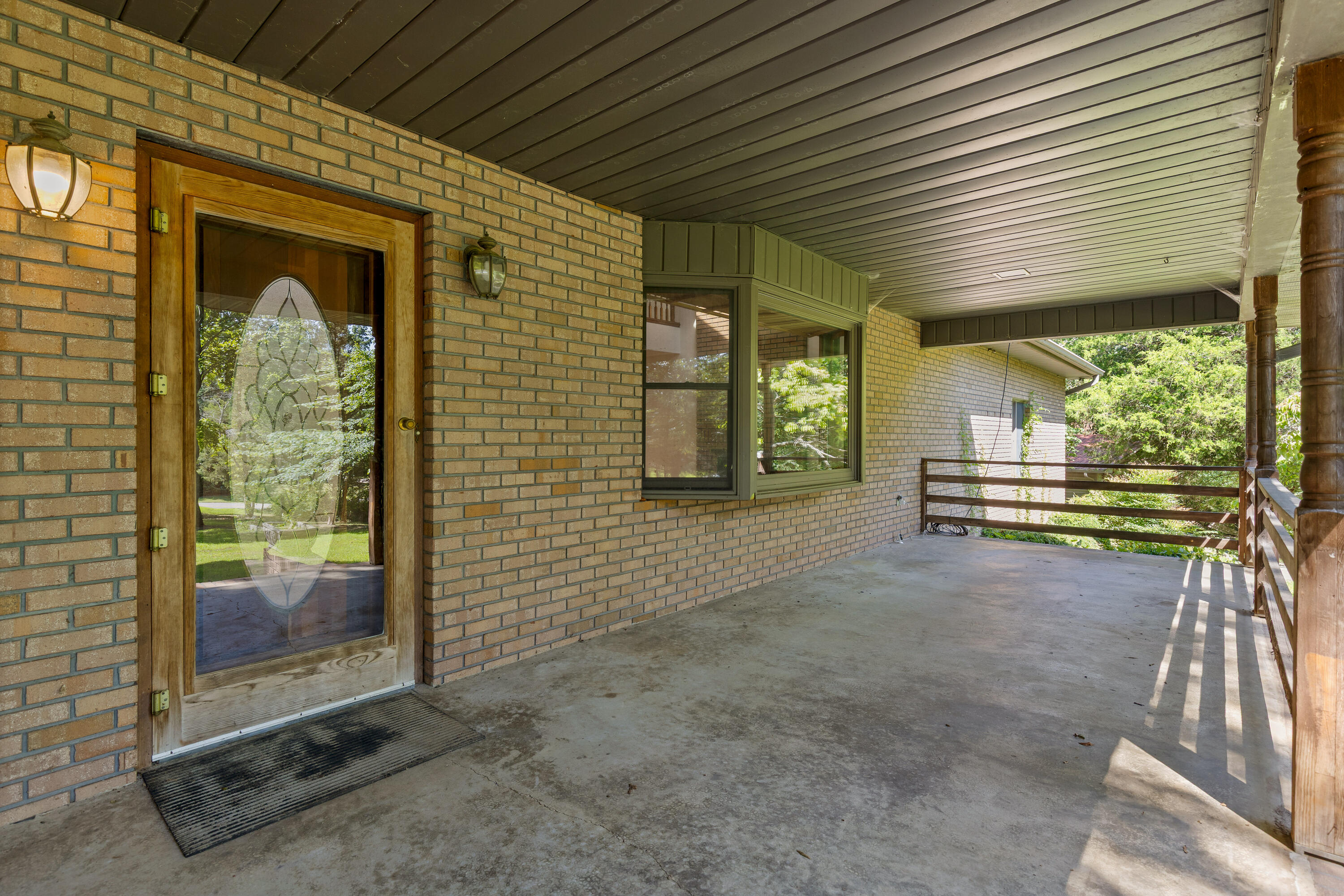 2401 Igou Ferry Road