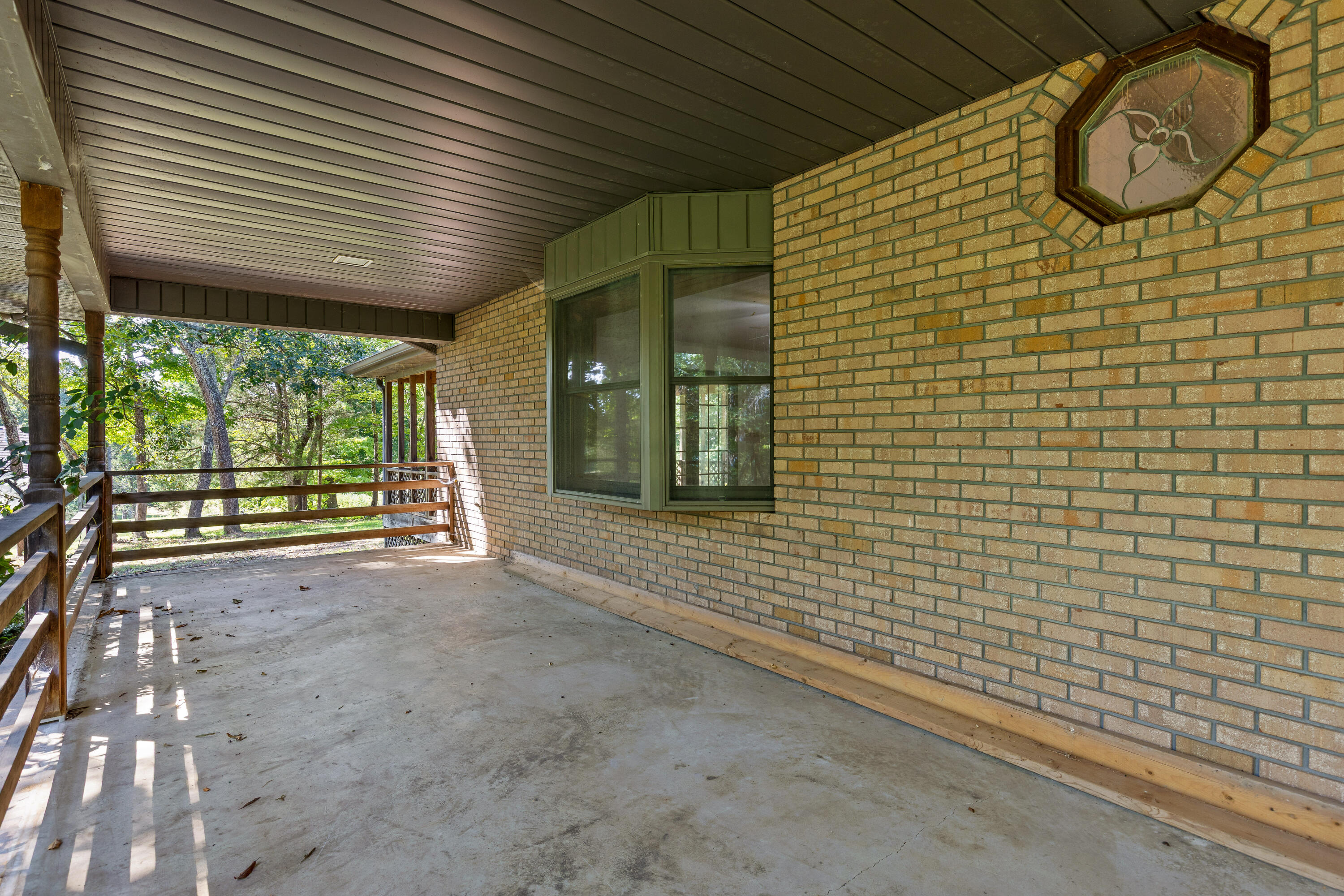 2401 Igou Ferry Road