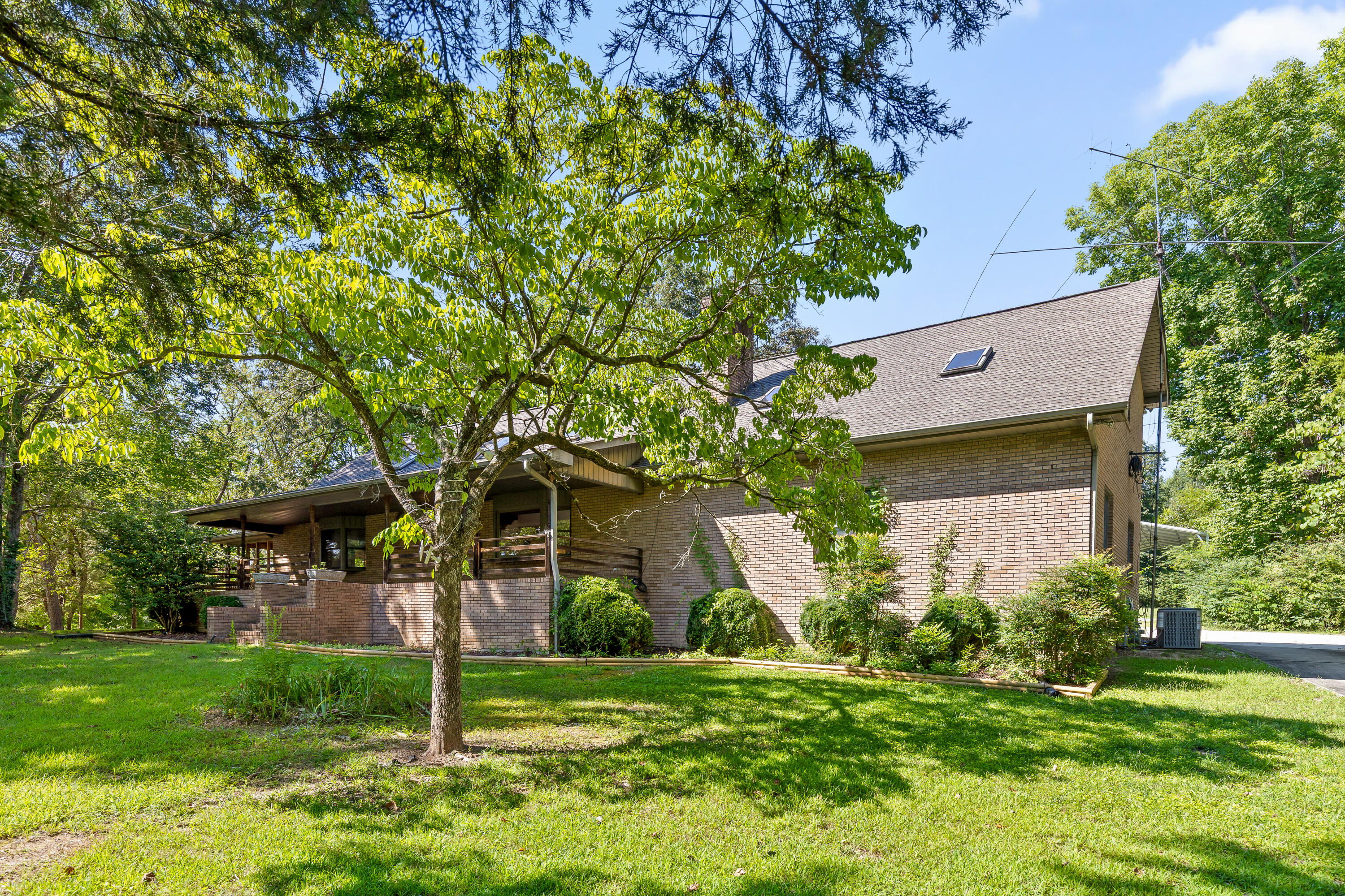 2401 Igou Ferry Road