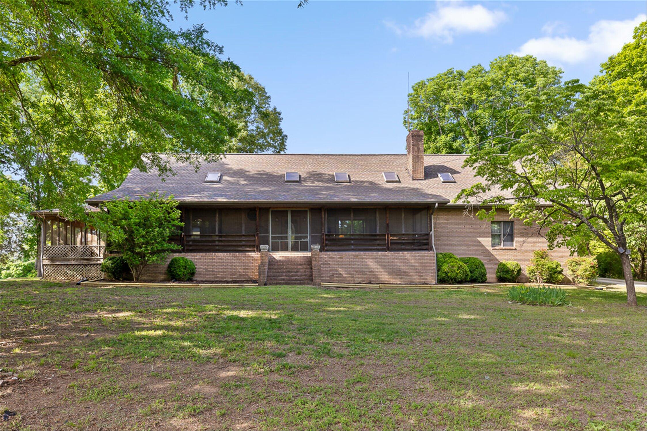 2401 Igou Ferry Road