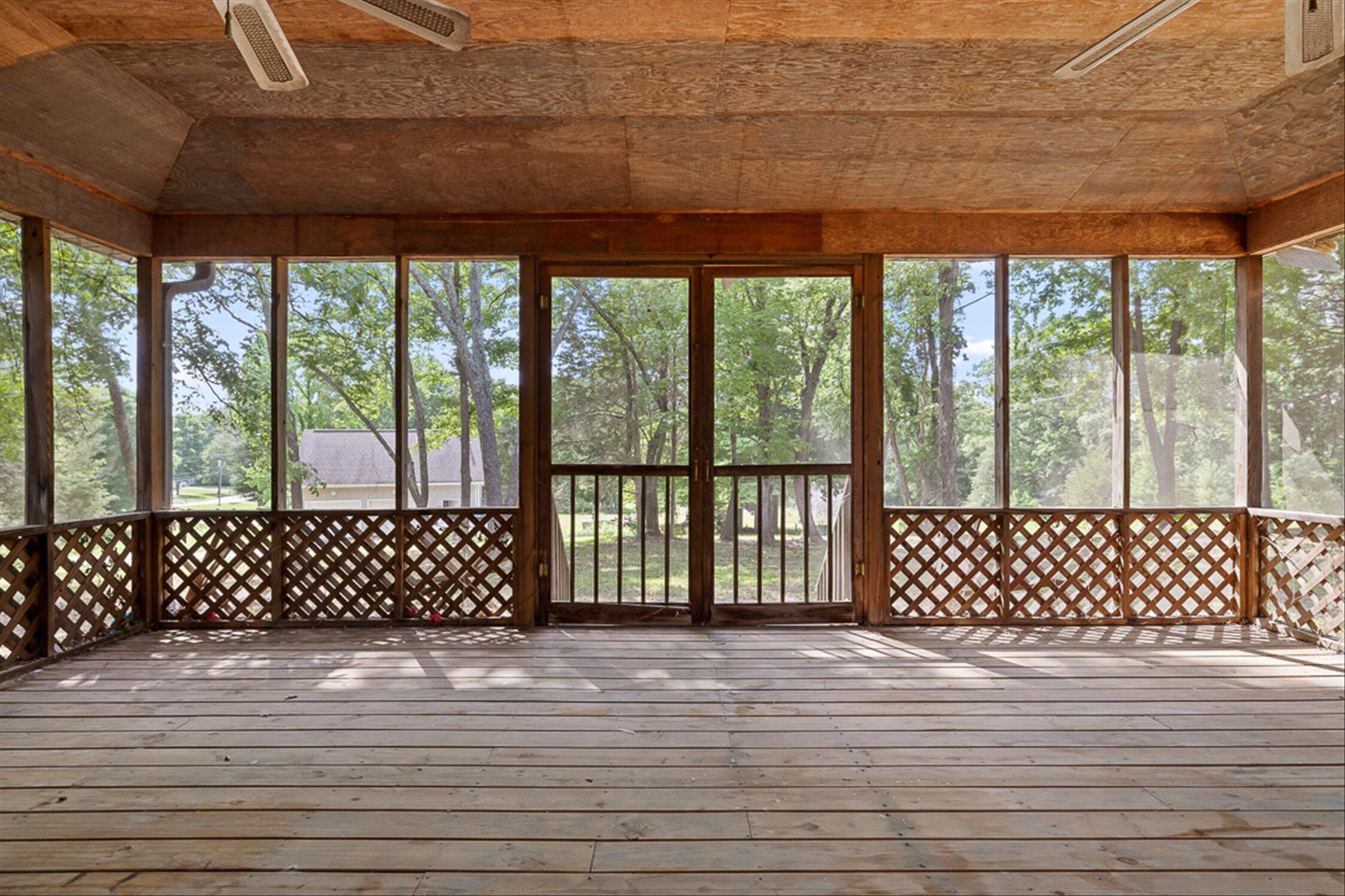 2401 Igou Ferry Road