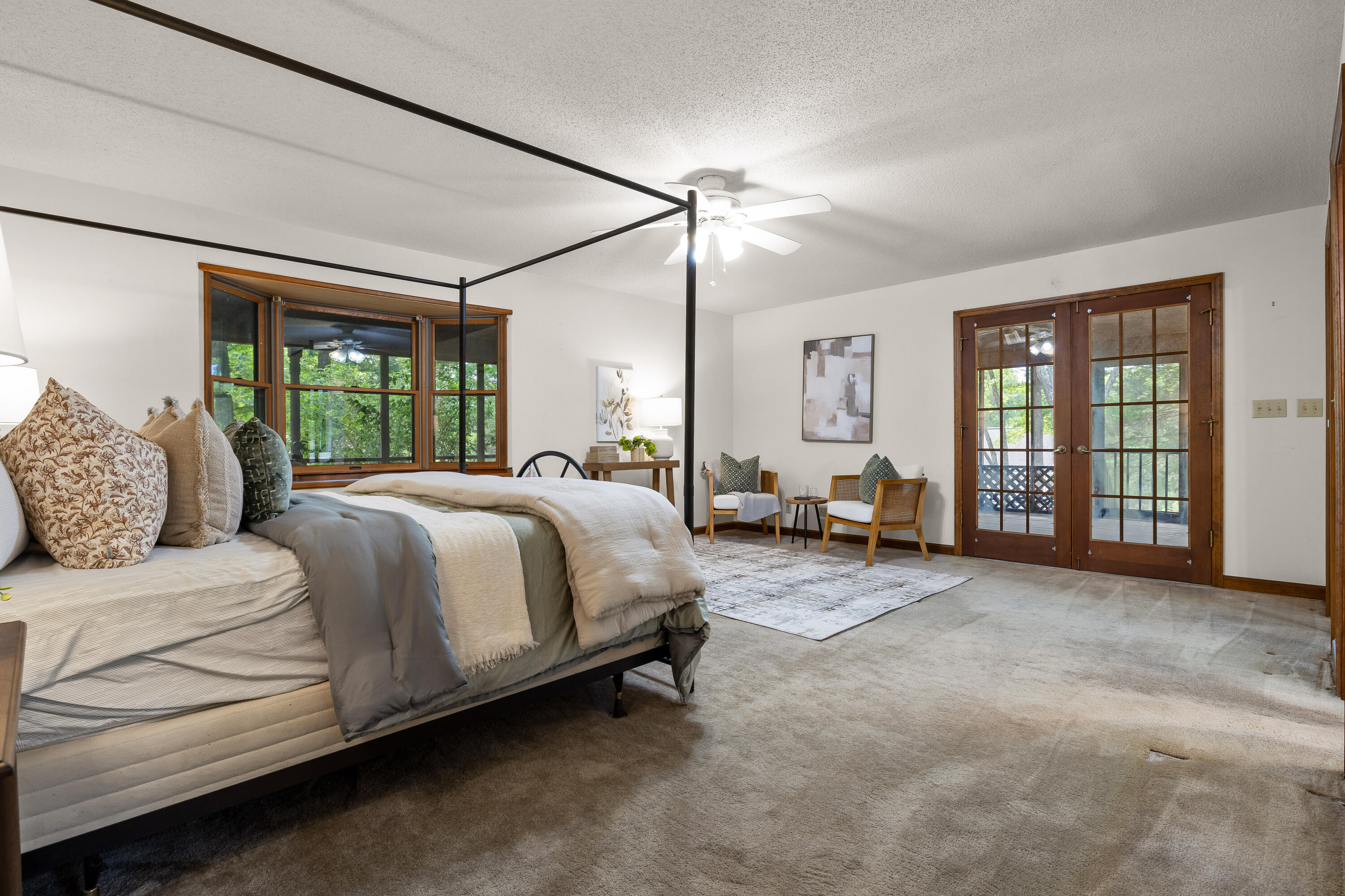 2401 Igou Ferry Road