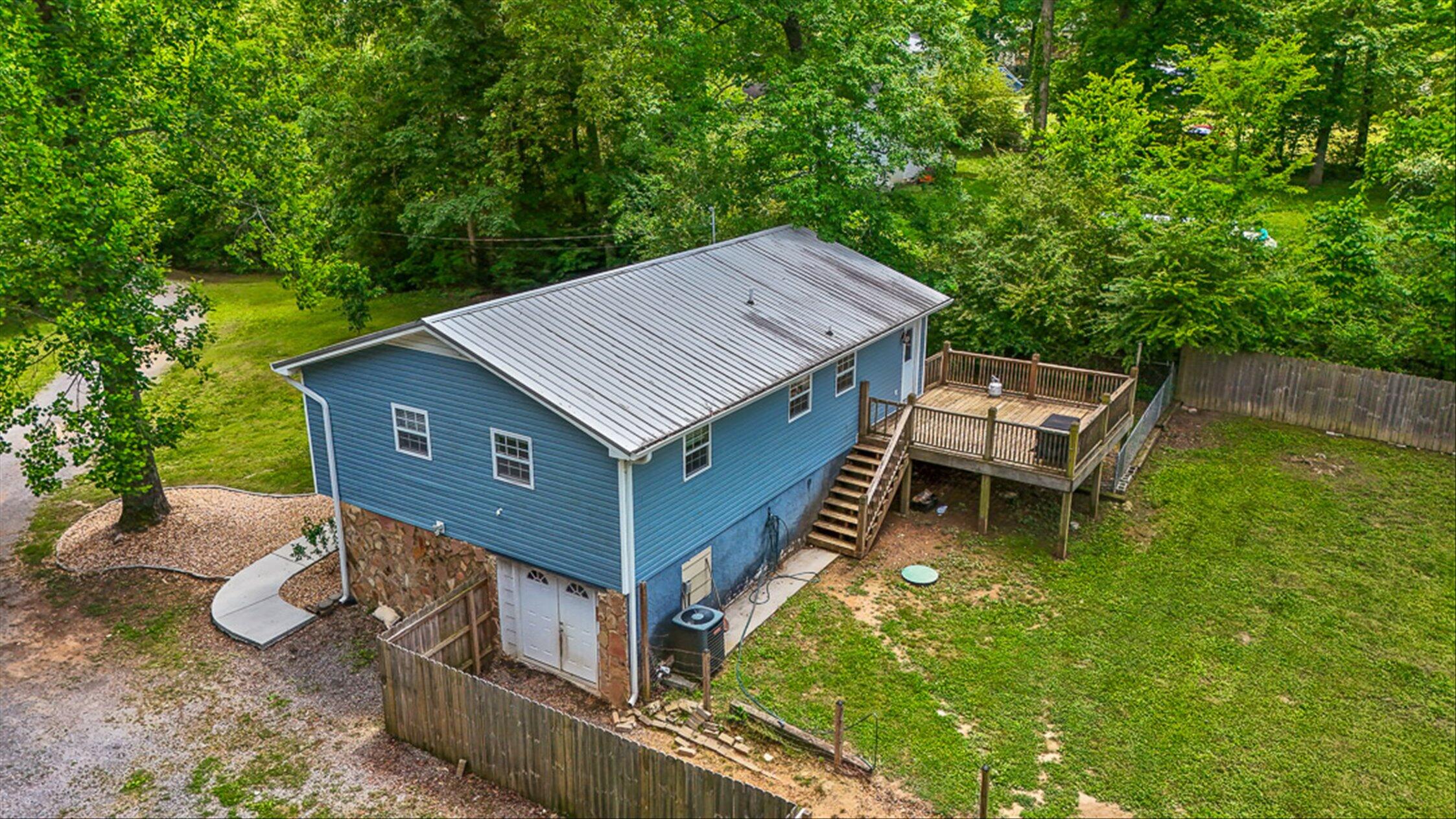 327 Homestead Street NE