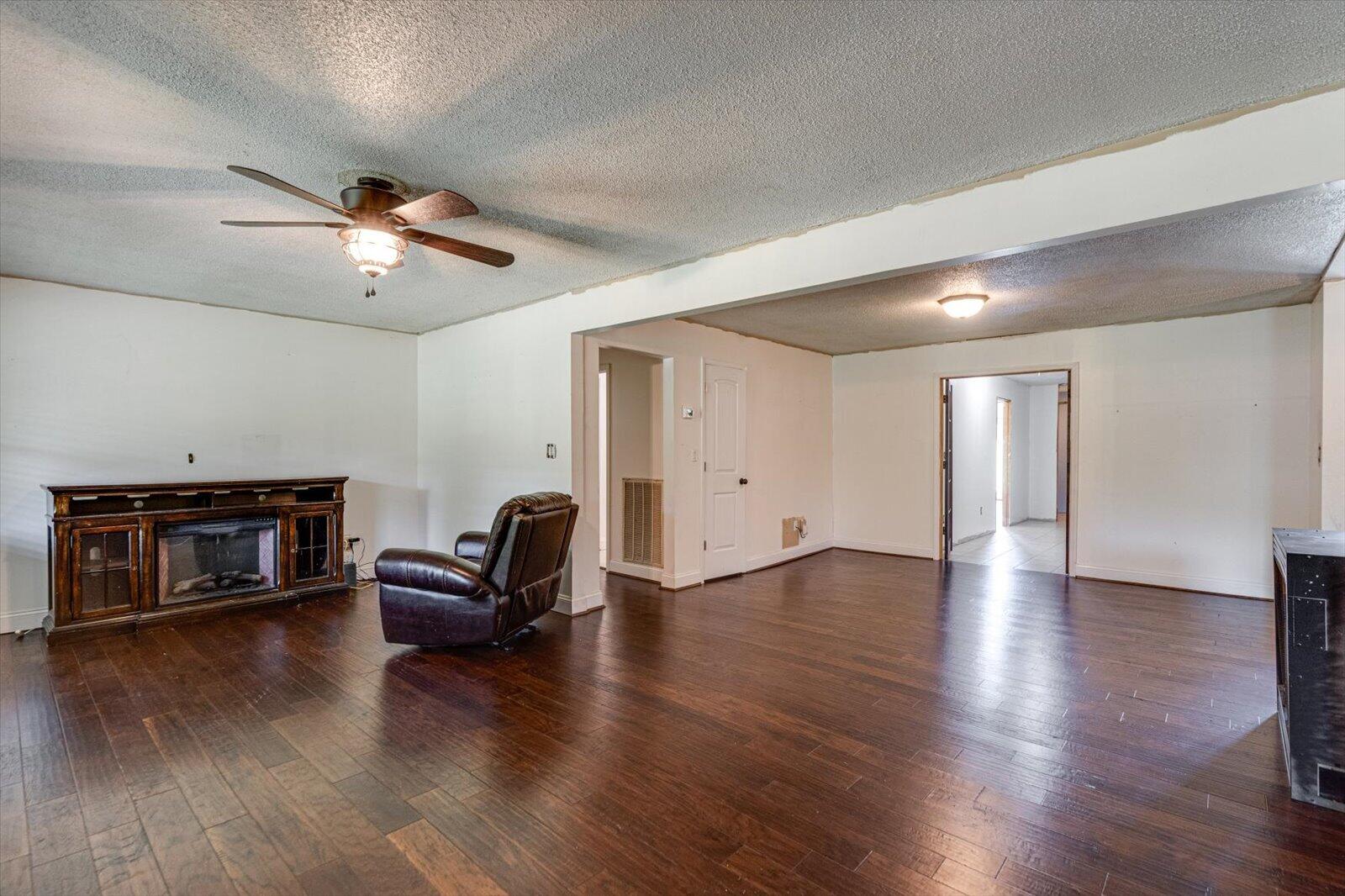 321 Dillon Drive