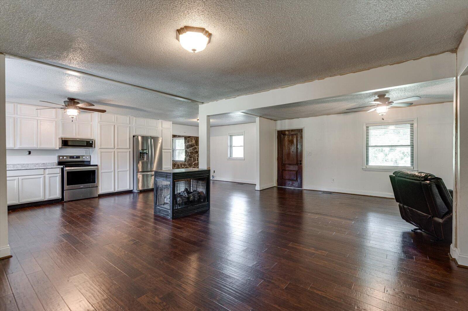 321 Dillon Drive