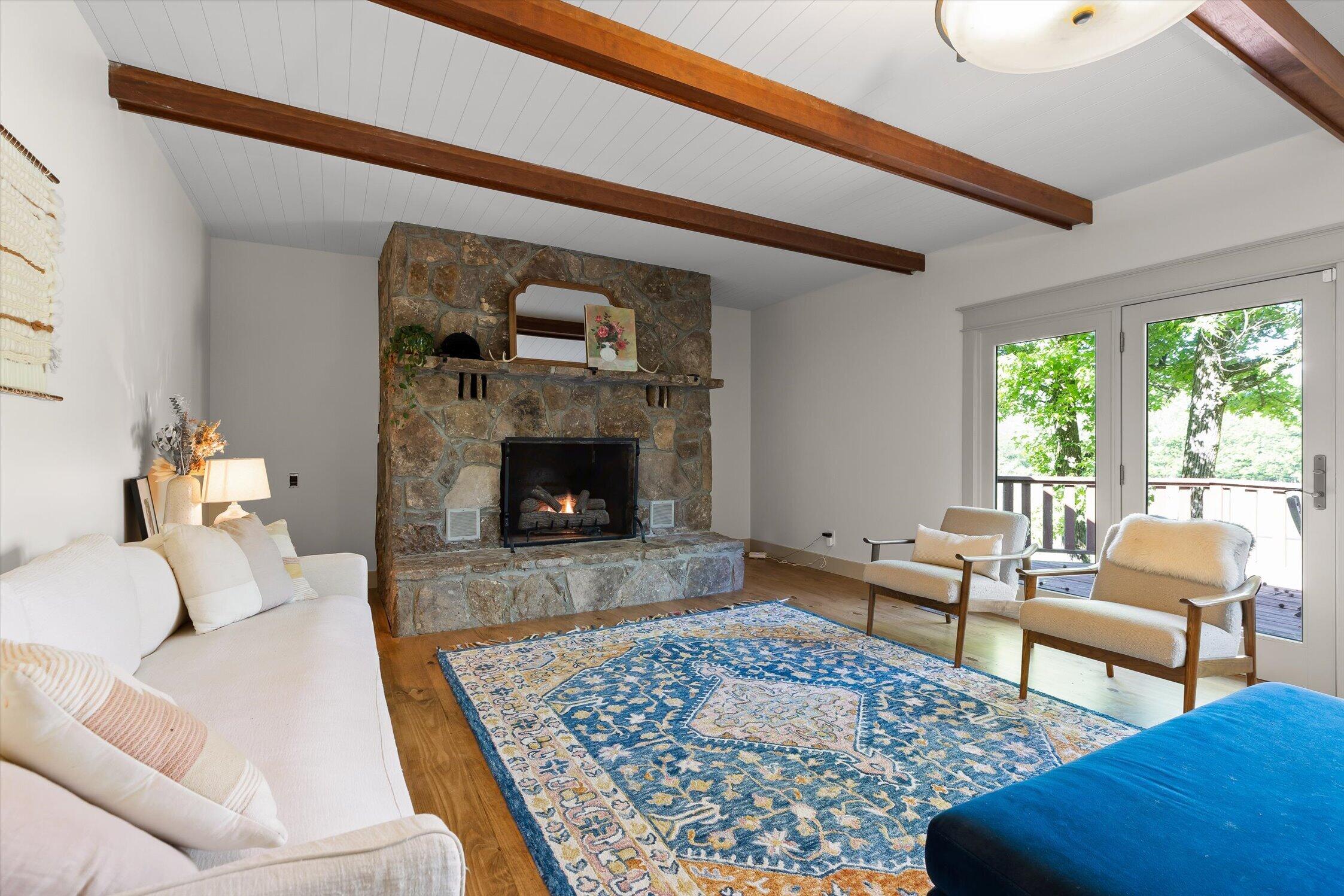 7117 White Oak Valley Road, McDonald