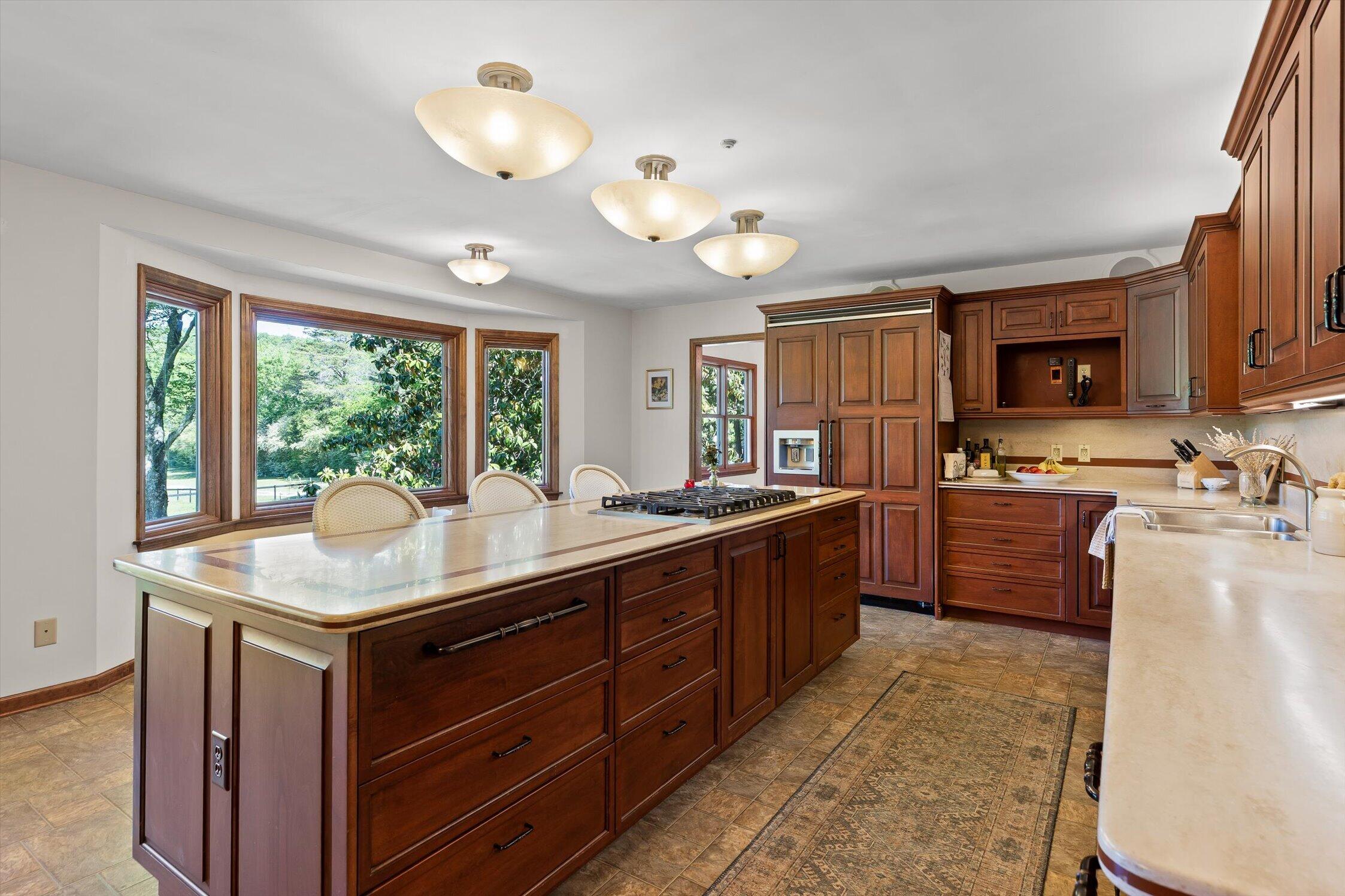 7117 White Oak Valley Road, McDonald