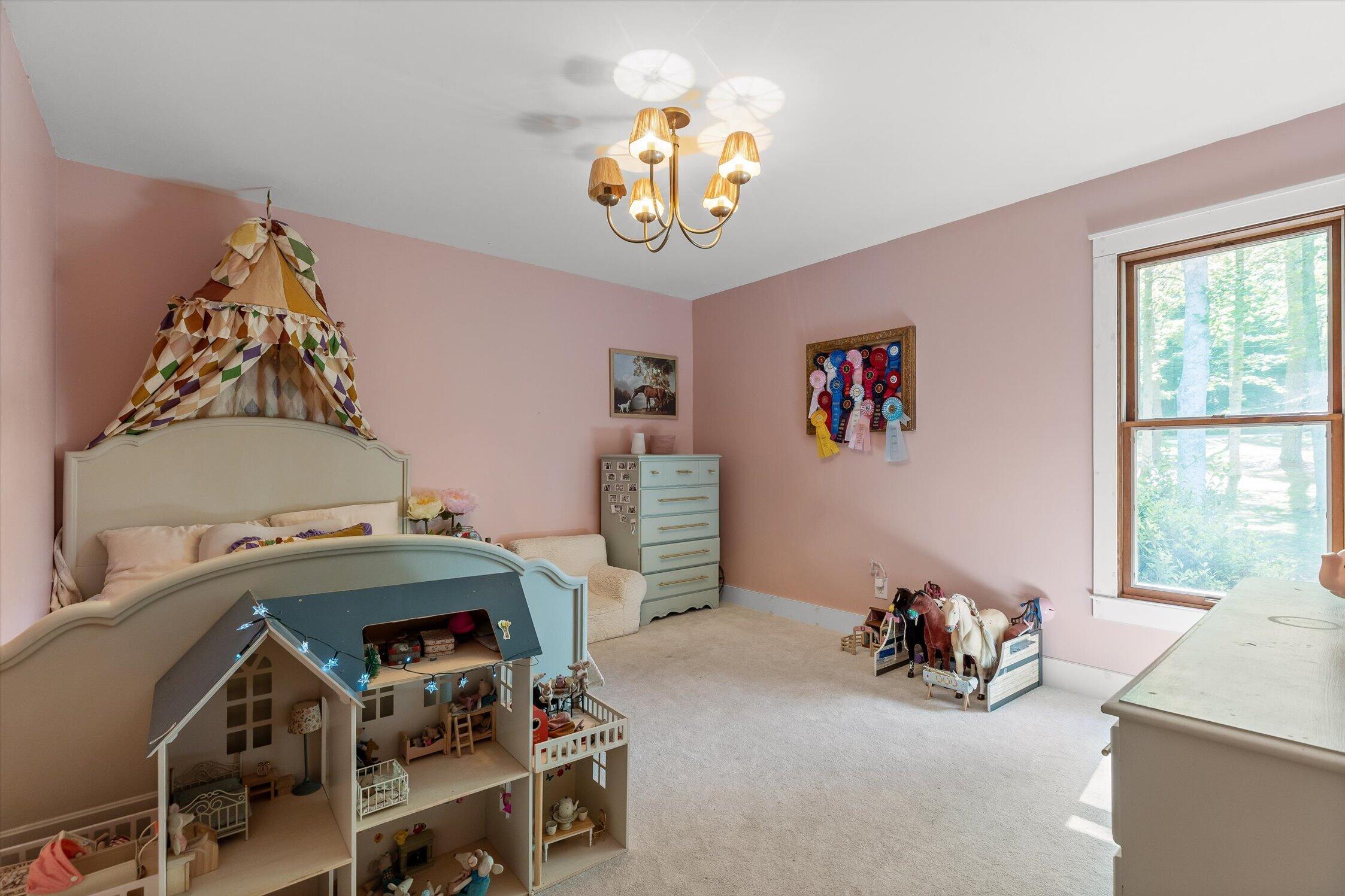 7117 White Oak Valley Road, McDonald