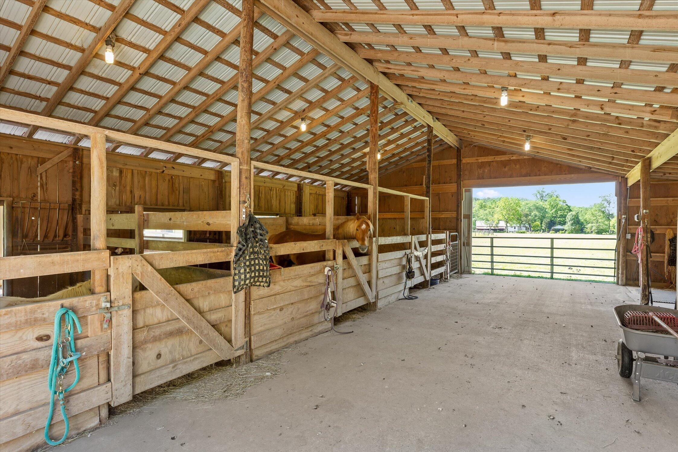 7117 White Oak Valley Road, McDonald