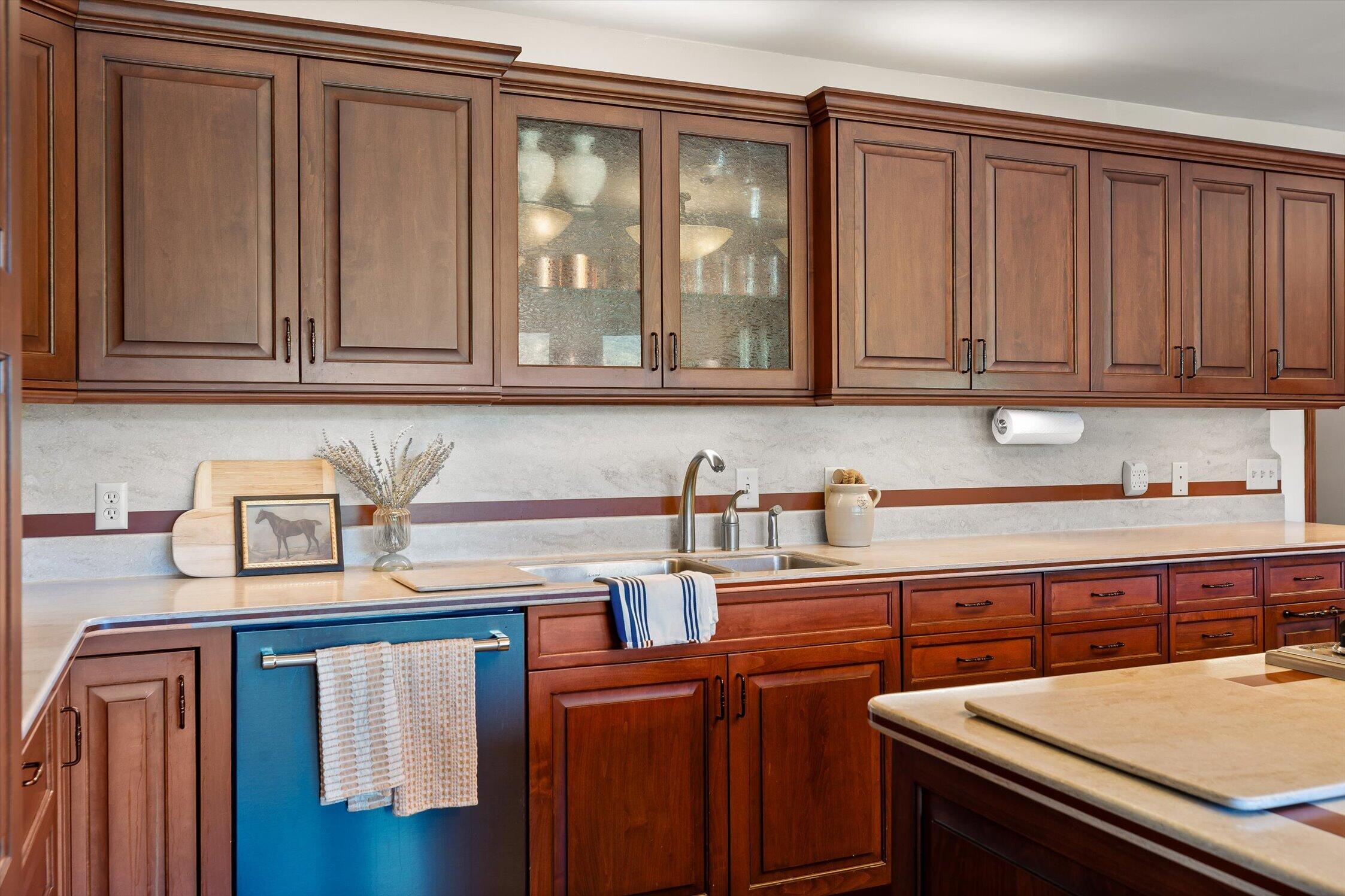 7117 White Oak Valley Road, McDonald