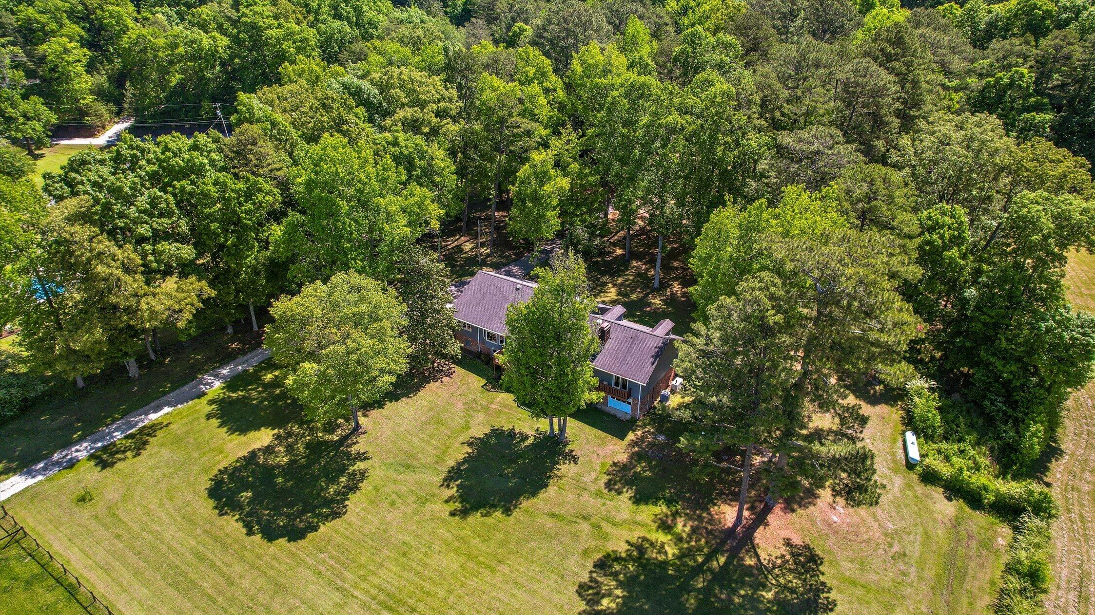 7117 White Oak Valley Road, McDonald
