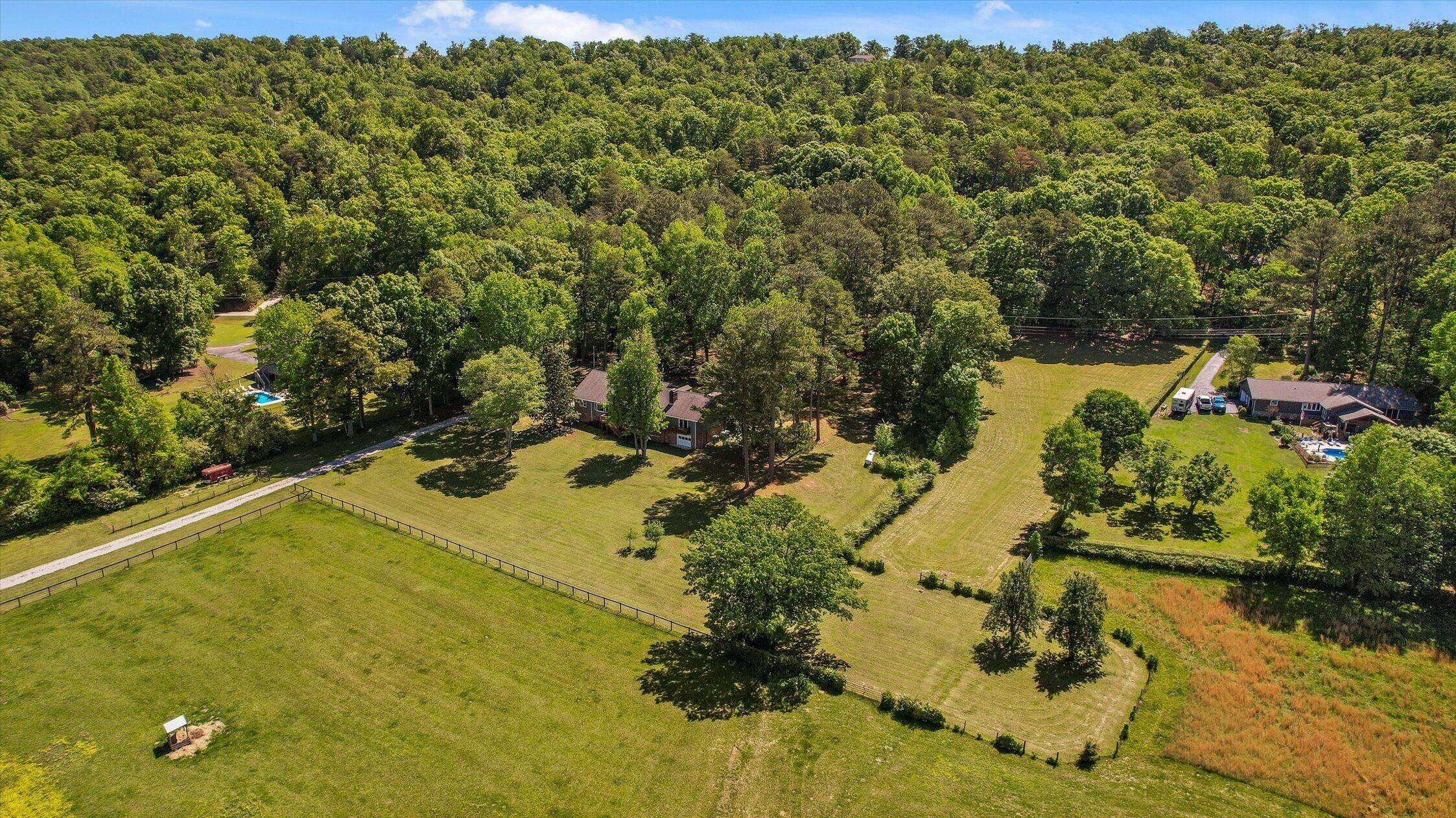 7117 White Oak Valley Road, McDonald