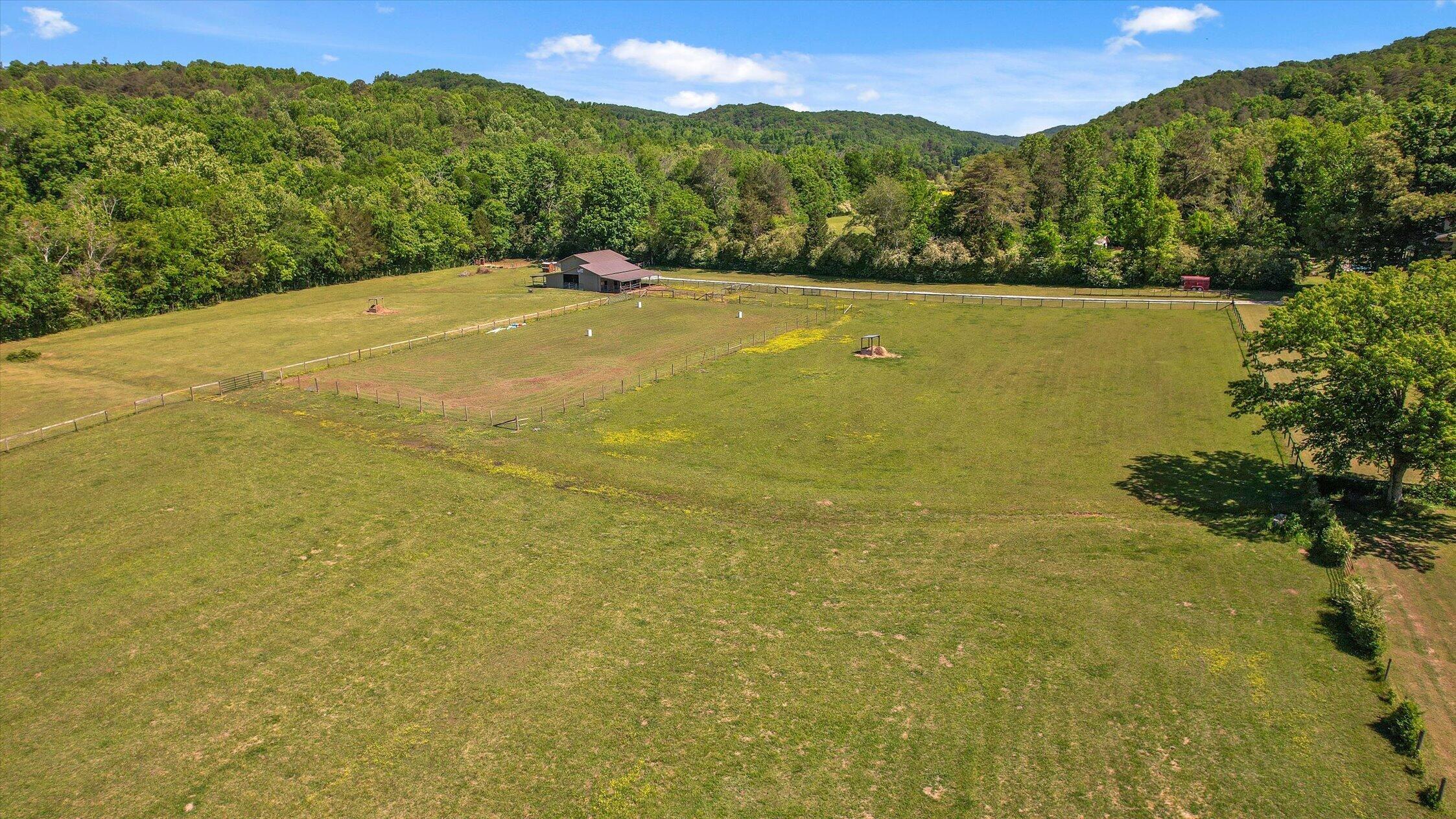7117 White Oak Valley Road, McDonald