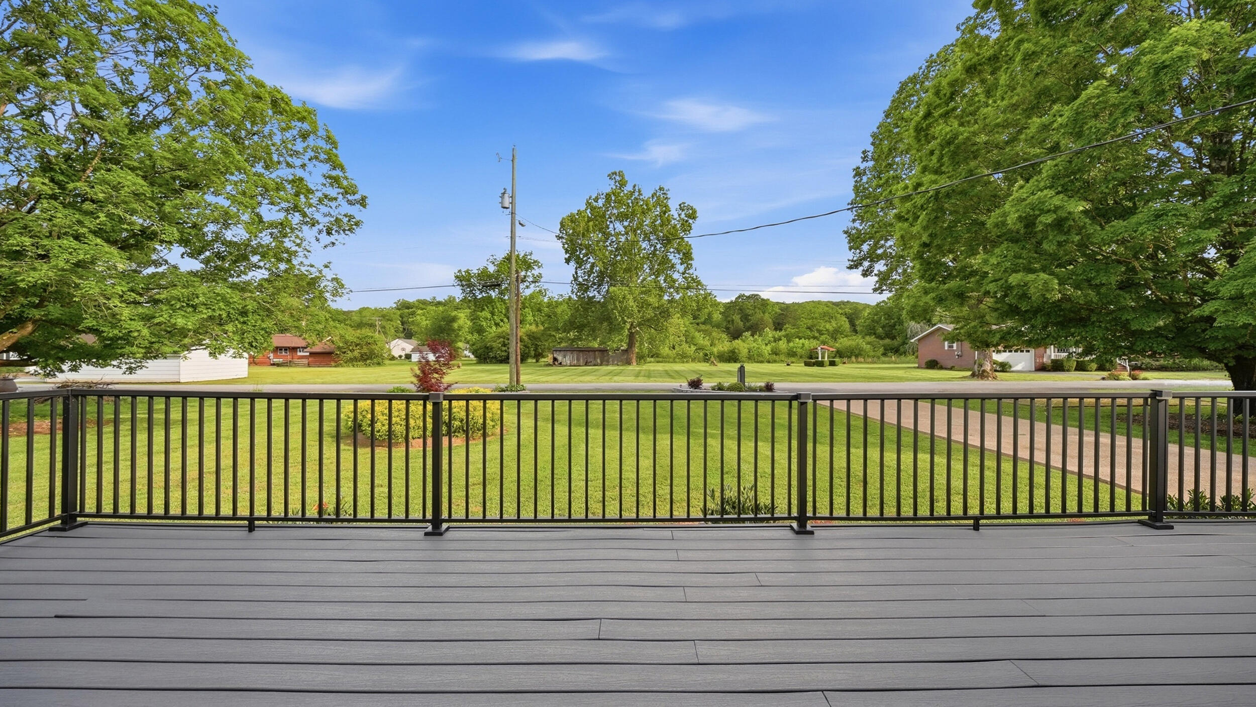 605 Falls View Drive
