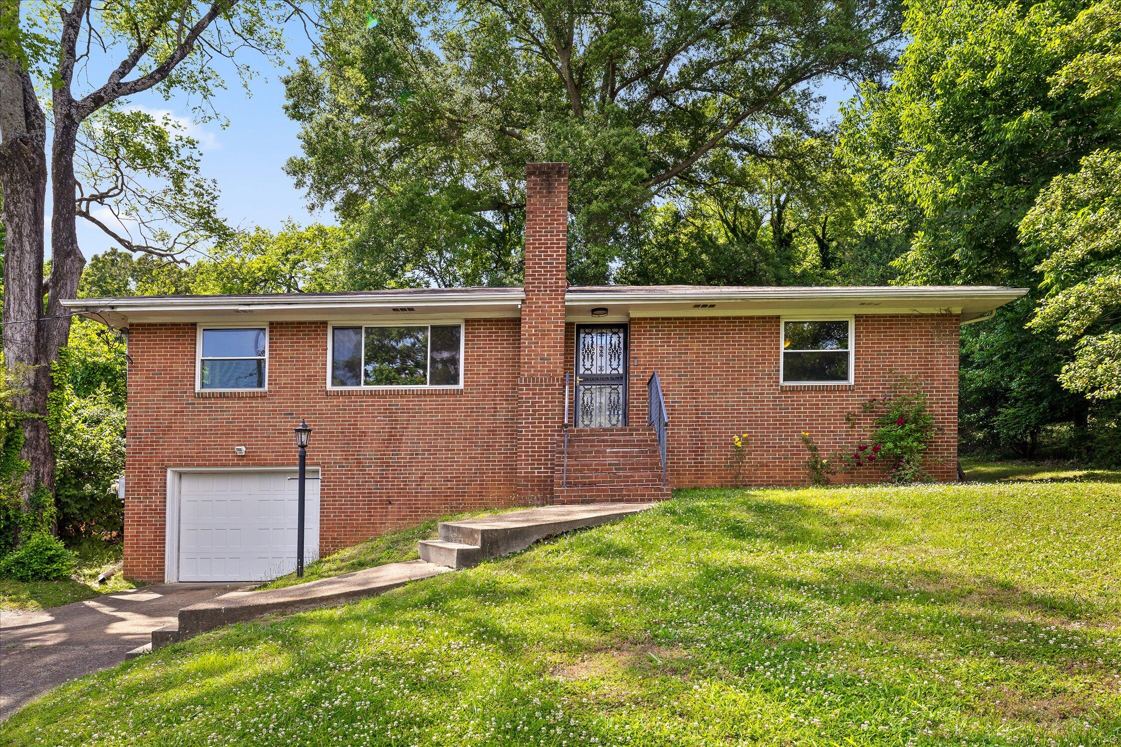 405 N Seminole Drive