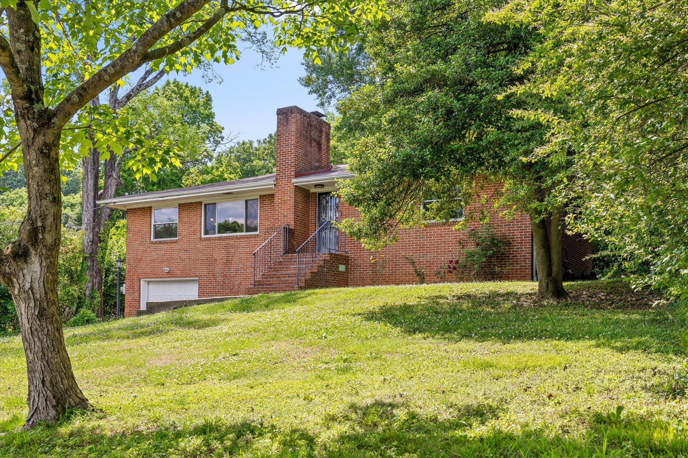 405 N Seminole Drive