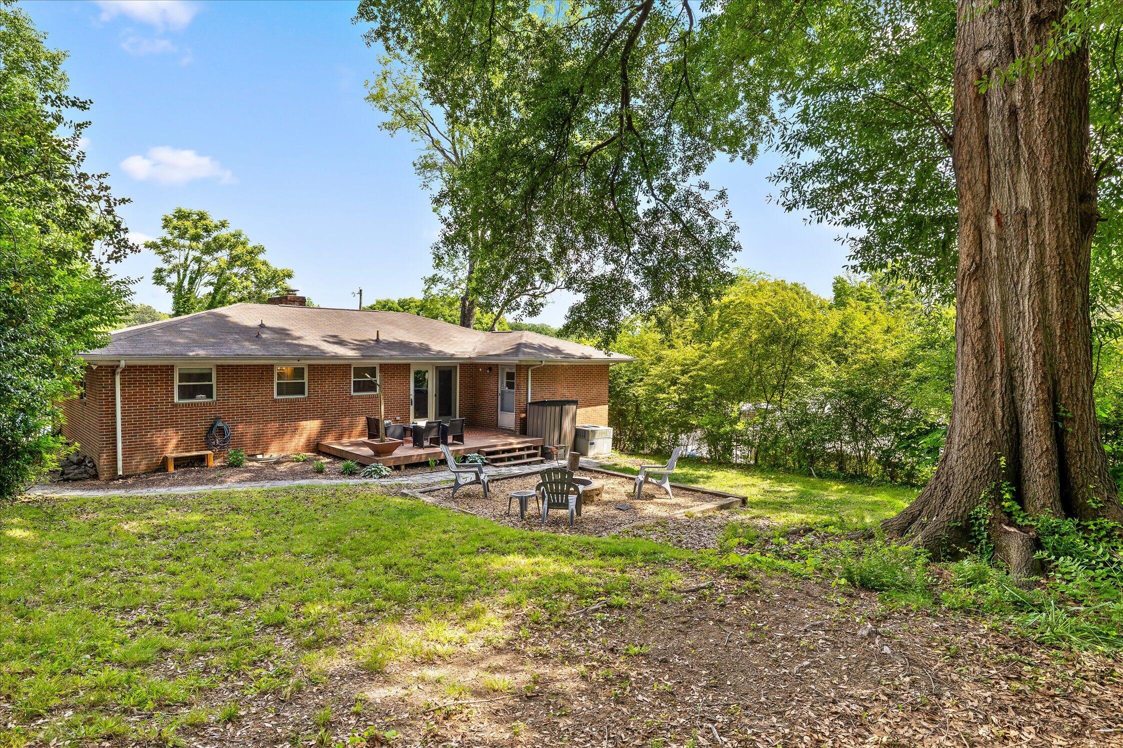 405 N Seminole Drive