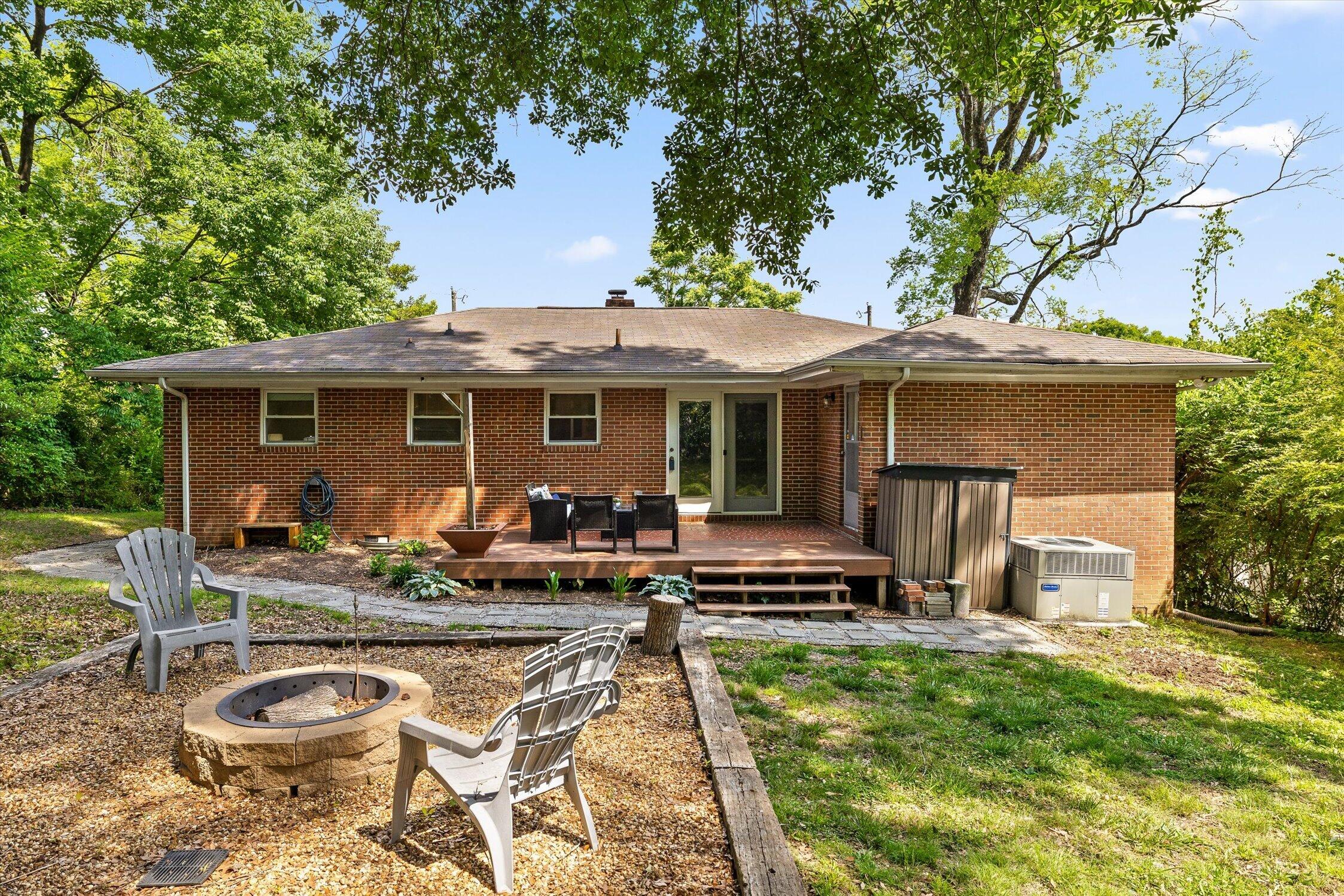 405 N Seminole Drive