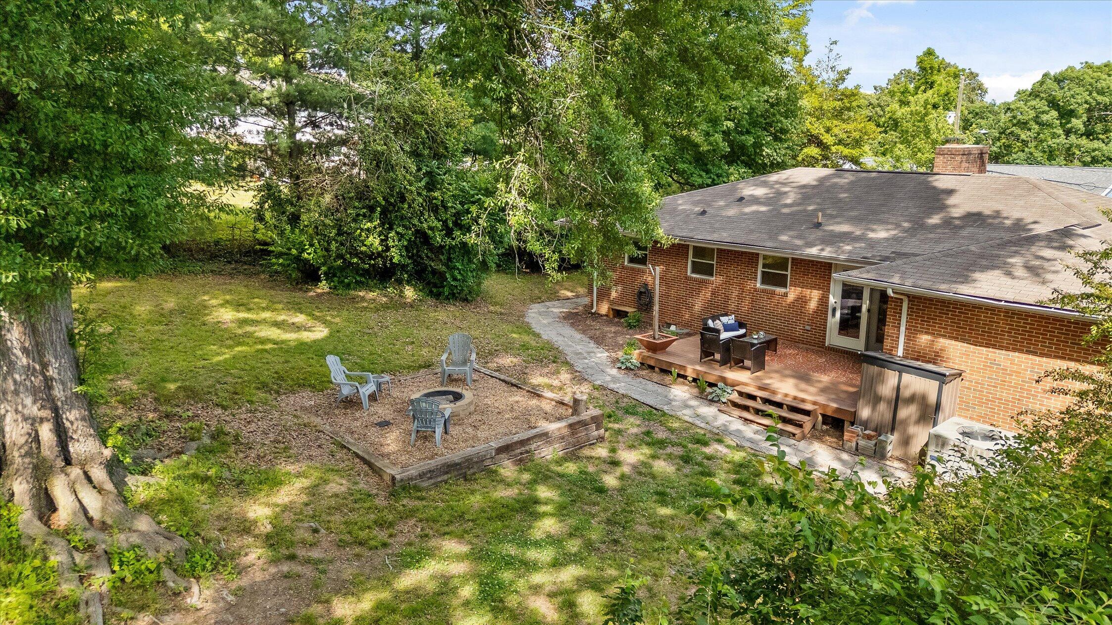 405 N Seminole Drive