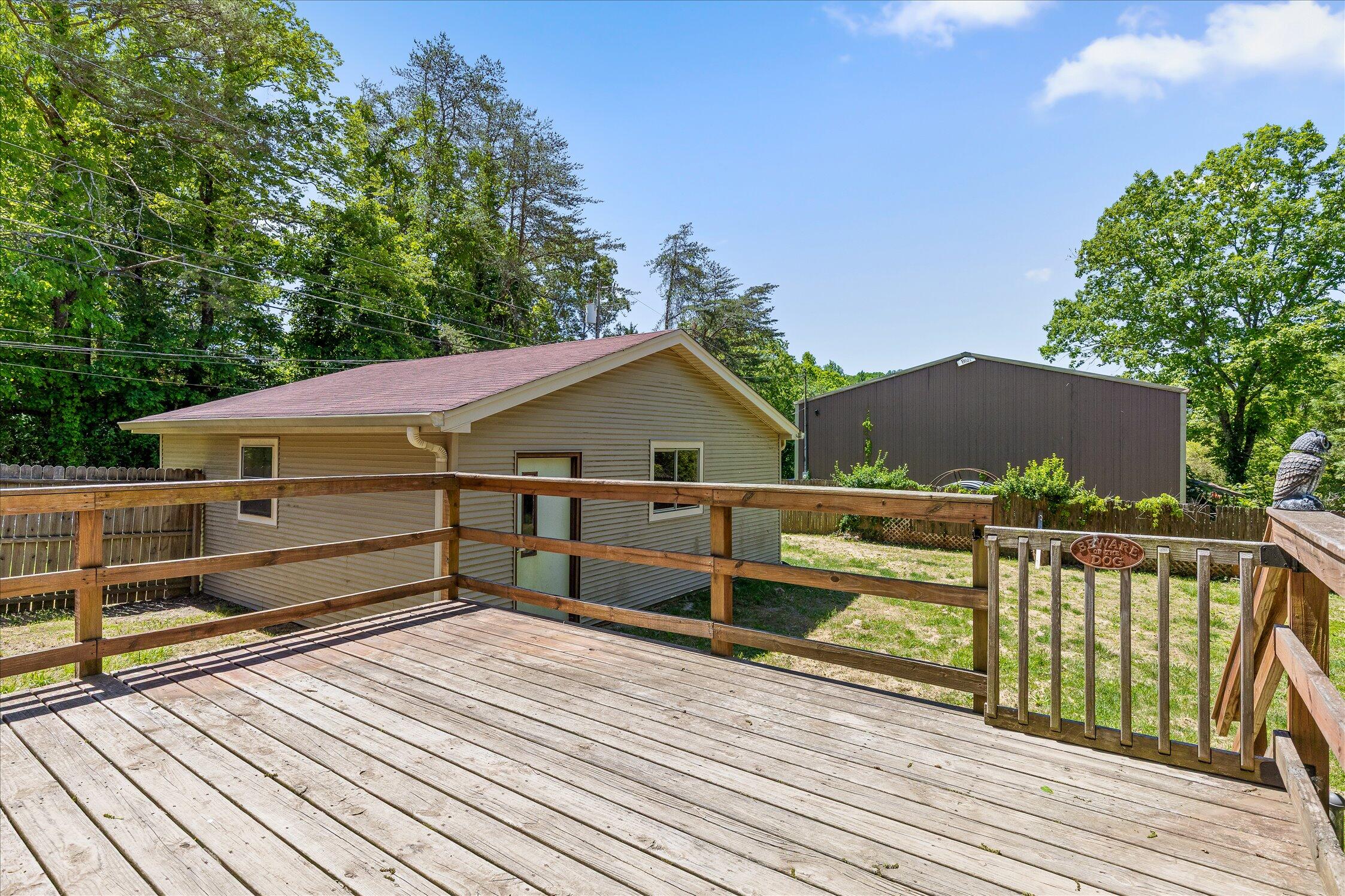 1827 Bollinger Road