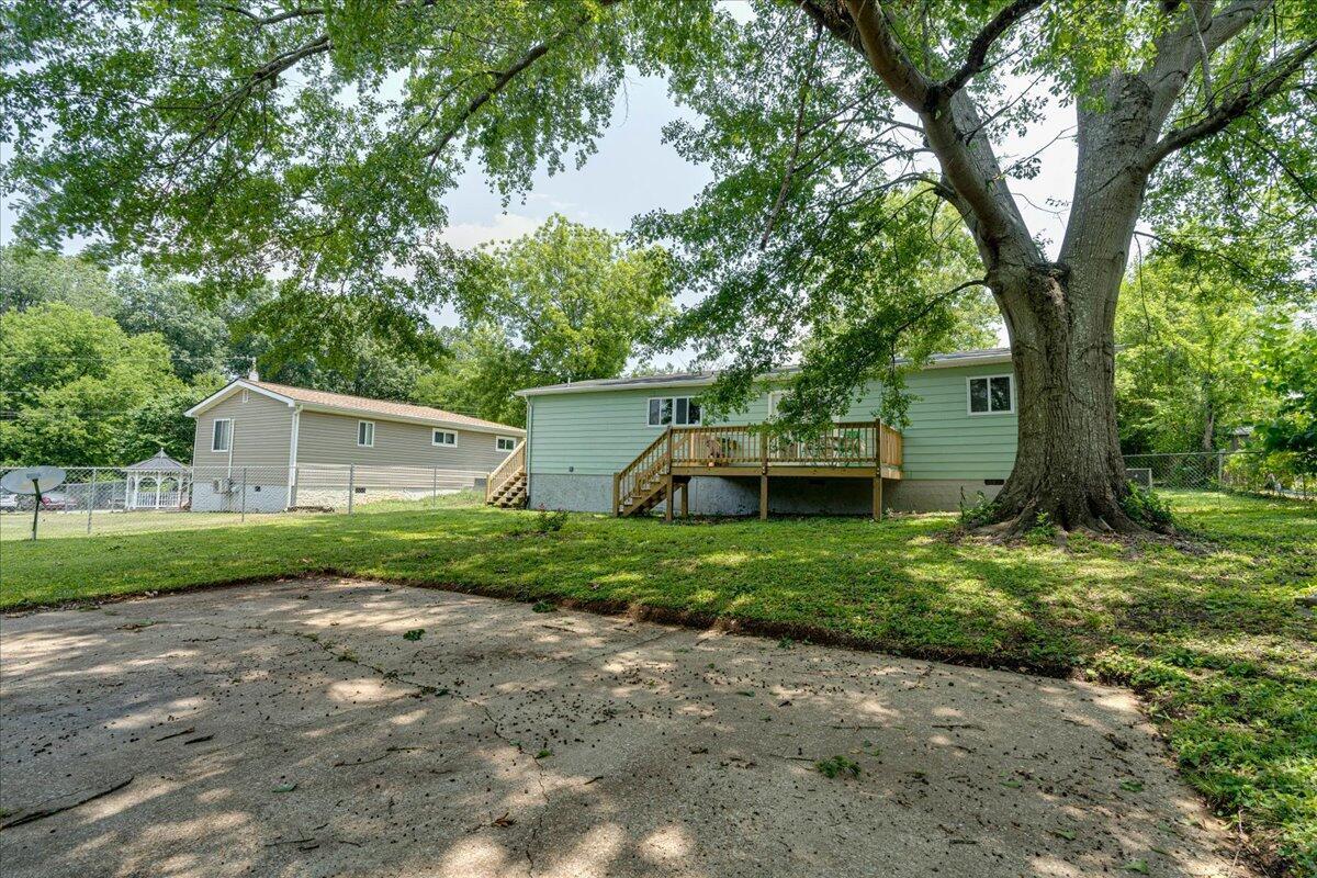 1303 E Sherry Drive