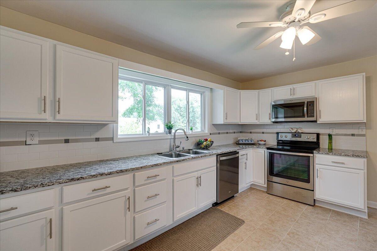 1303 E Sherry Drive