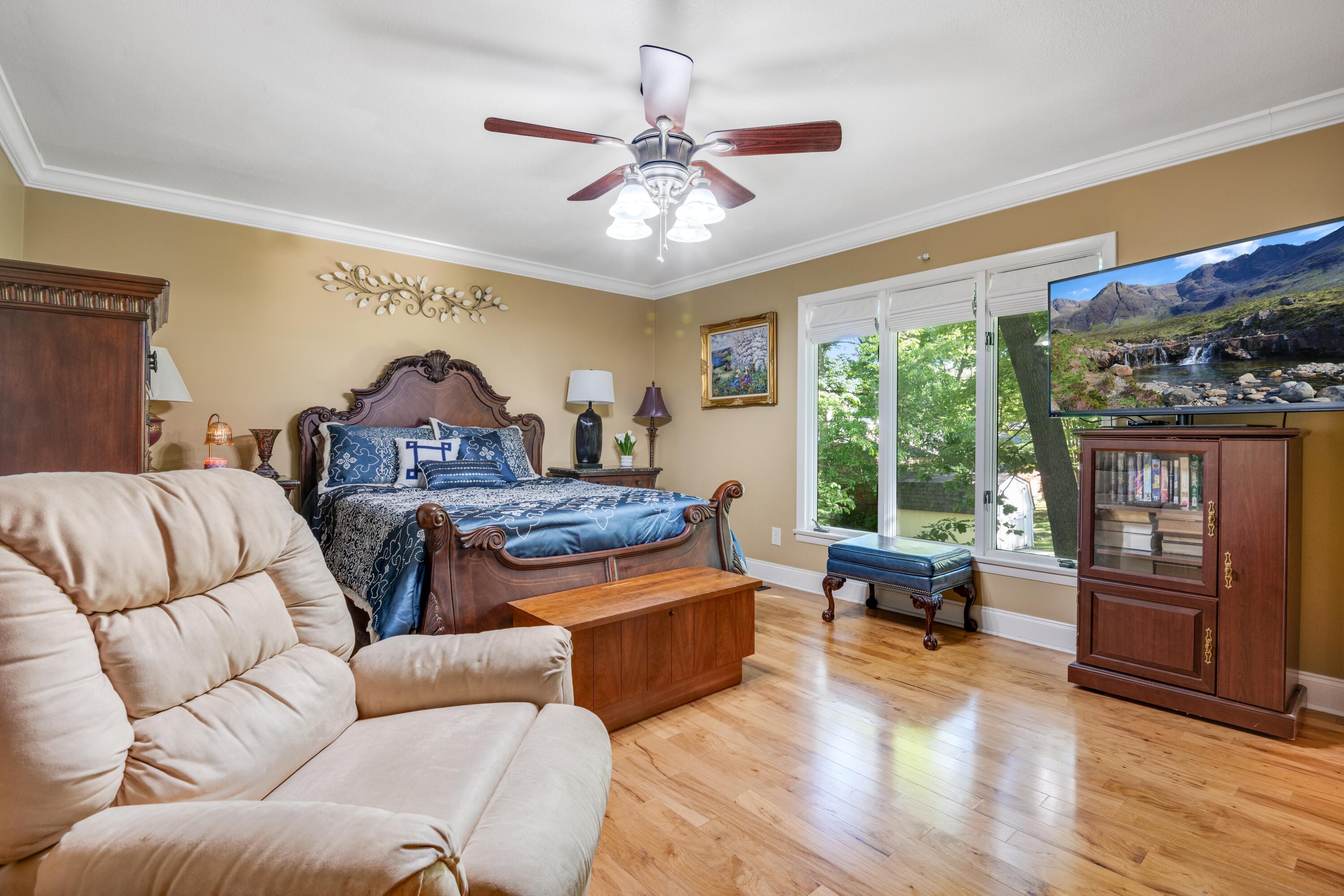 211 Blueberry Hill Road NW