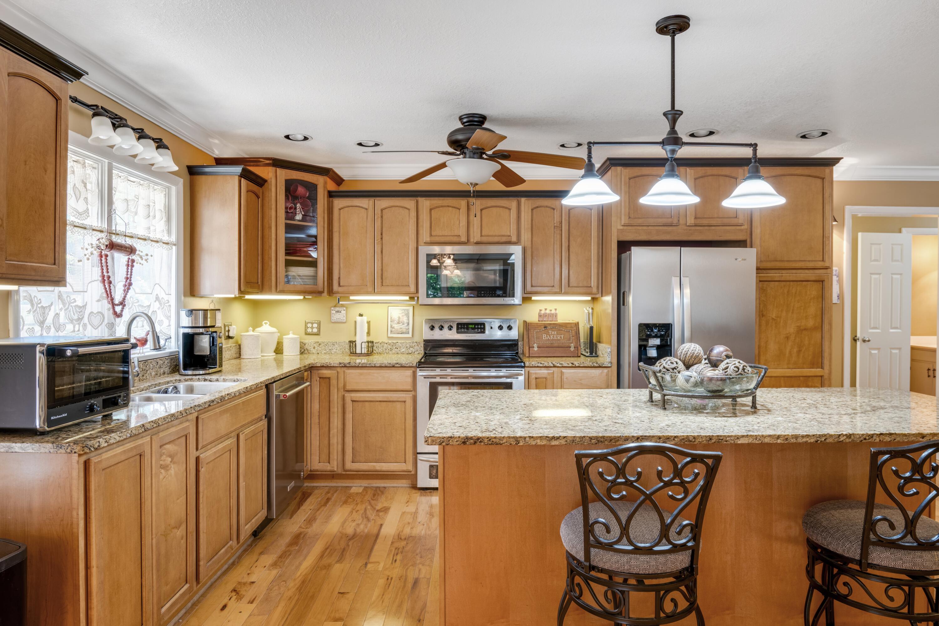211 Blueberry Hill Road NW