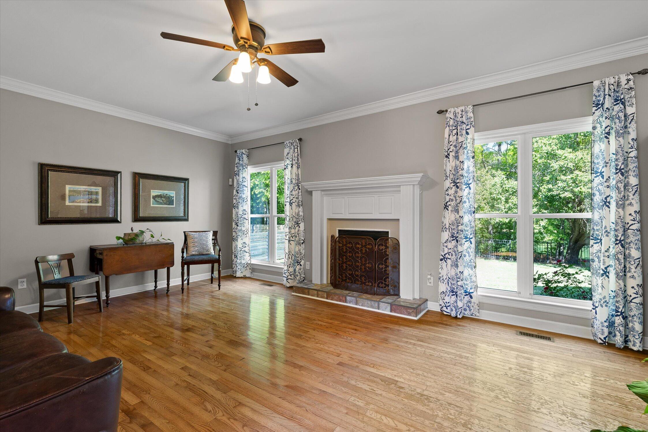 6913 Autumn Lake Trail