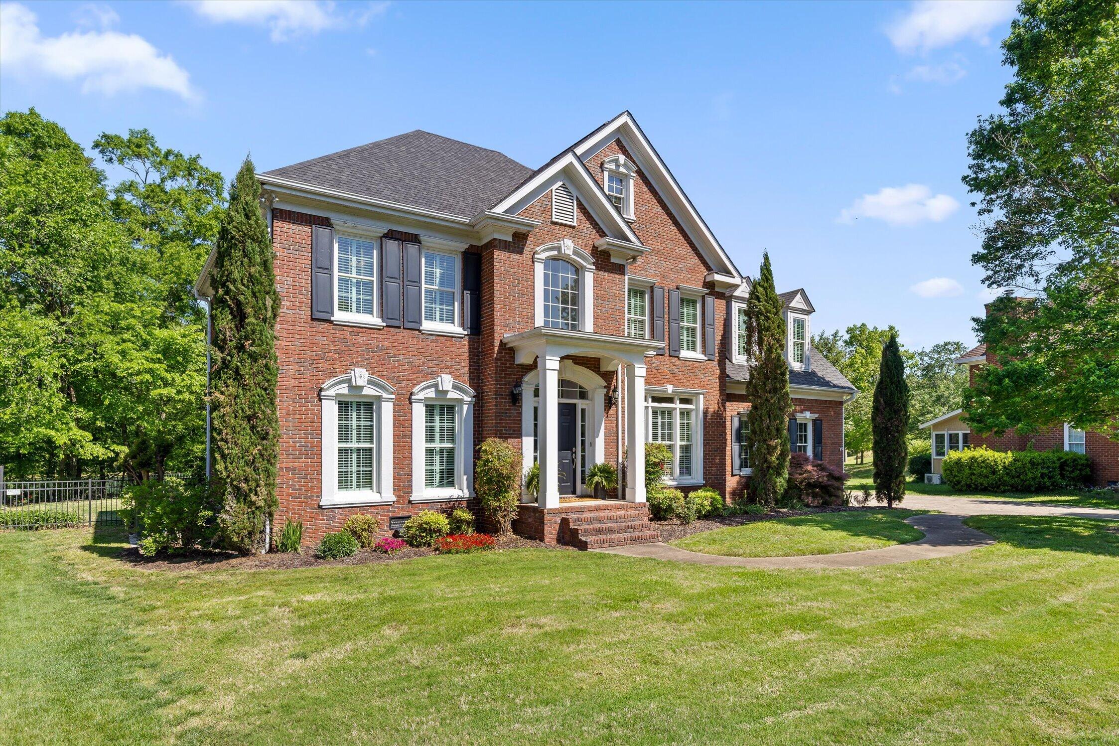 6913 Autumn Lake Trail