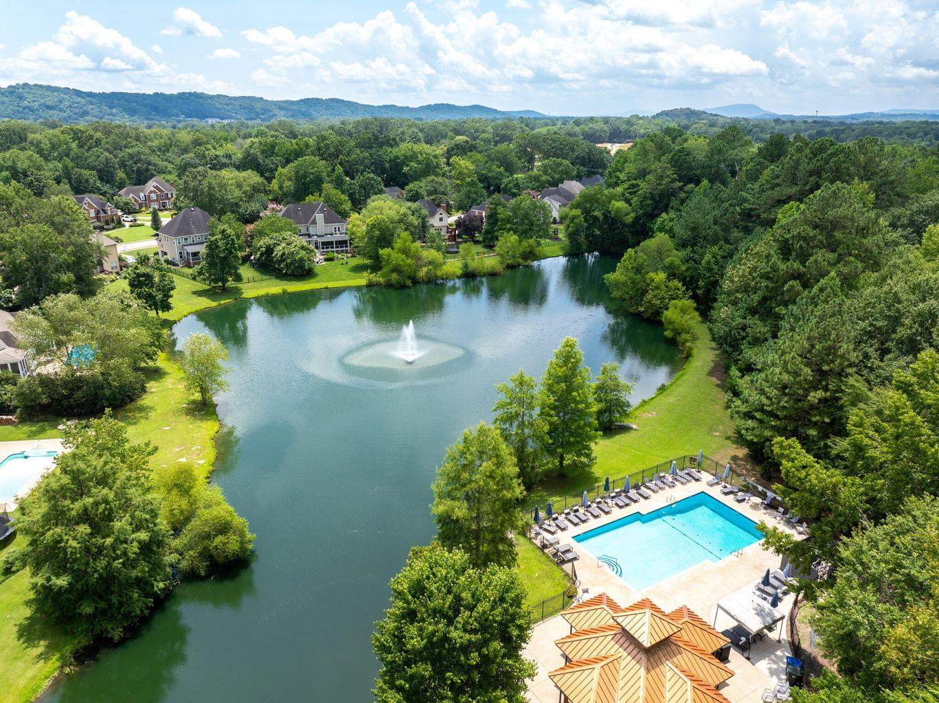 6913 Autumn Lake Trail
