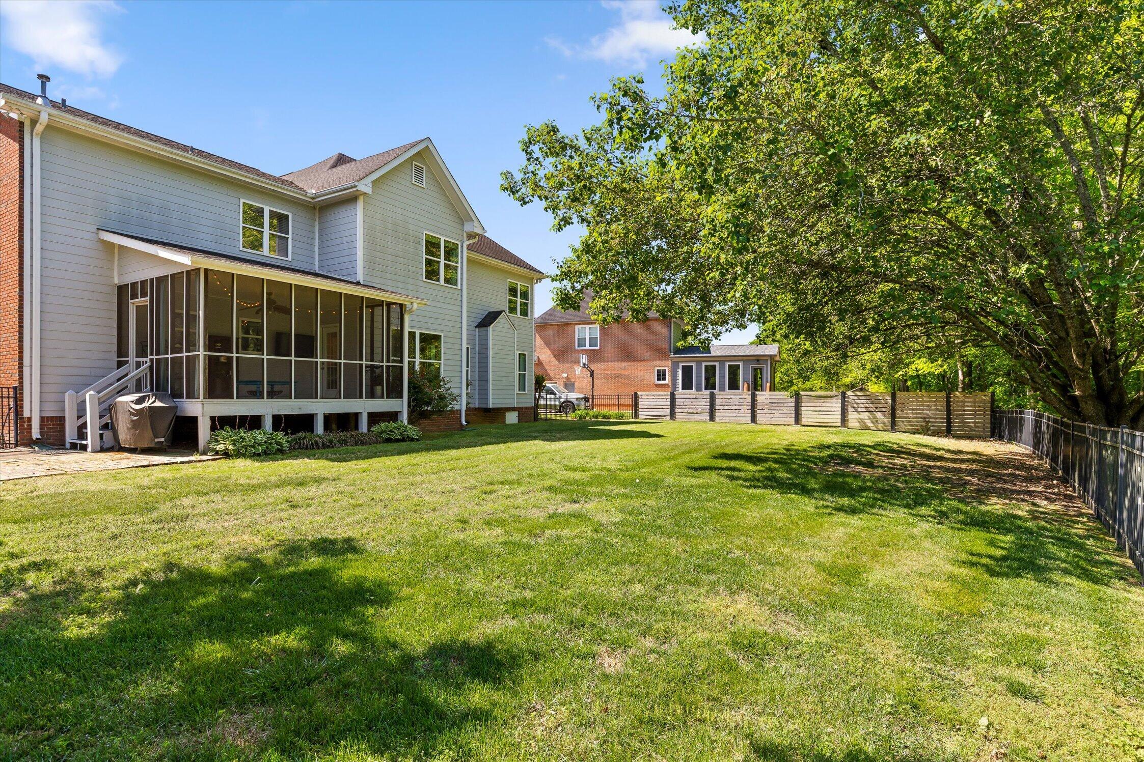 6913 Autumn Lake Trail