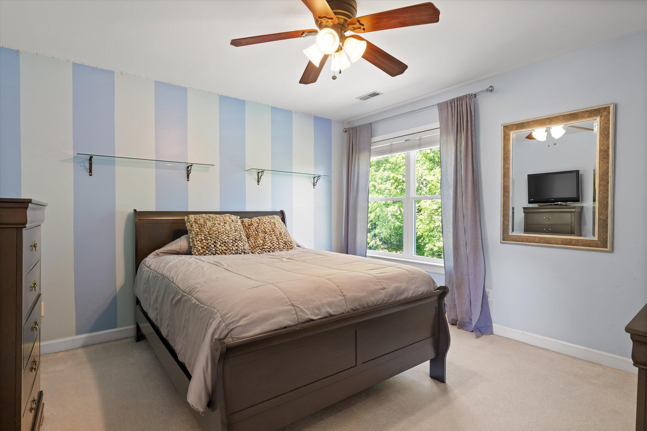 6913 Autumn Lake Trail