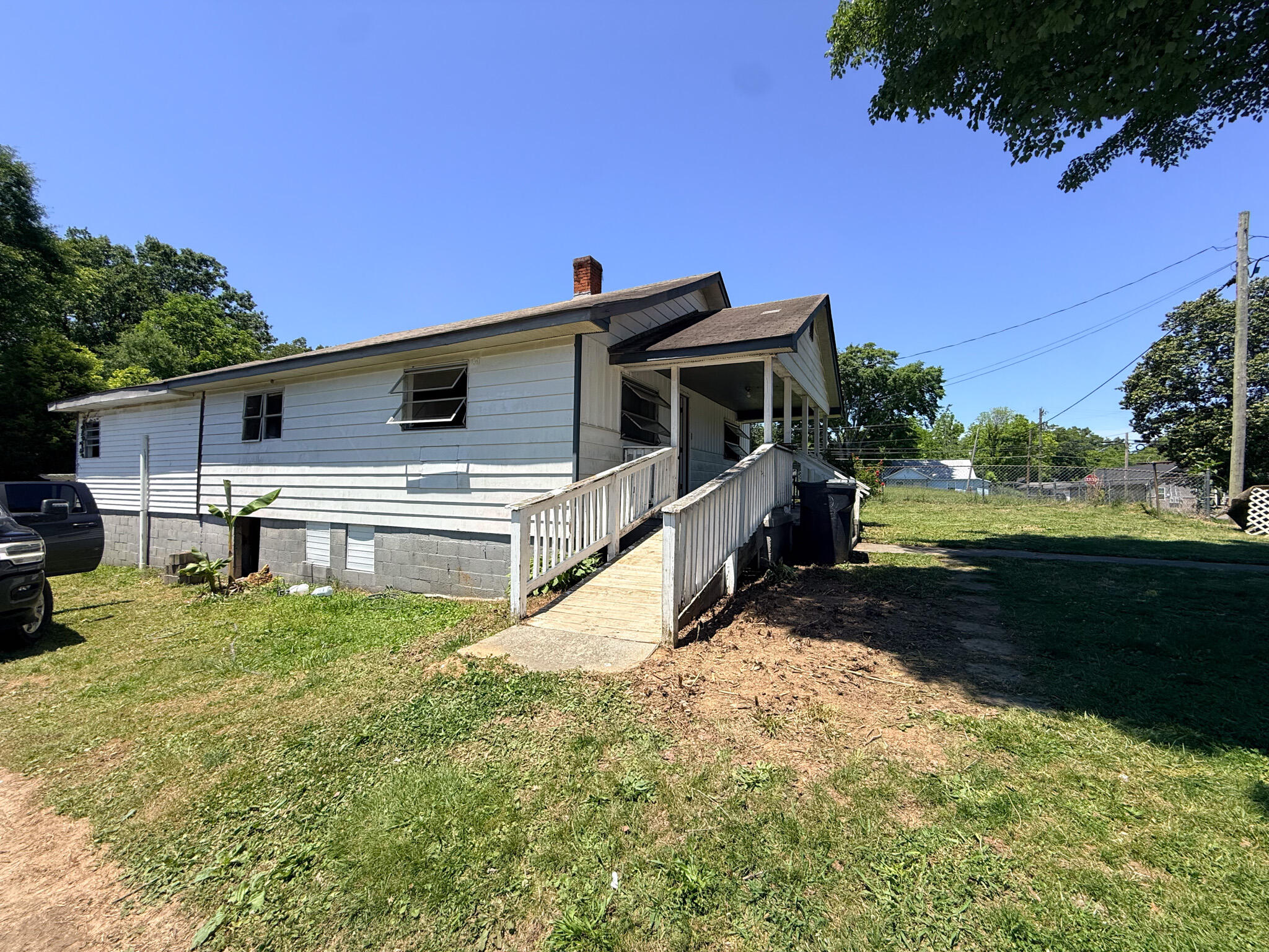 408 Chestnut Street, LaFayette