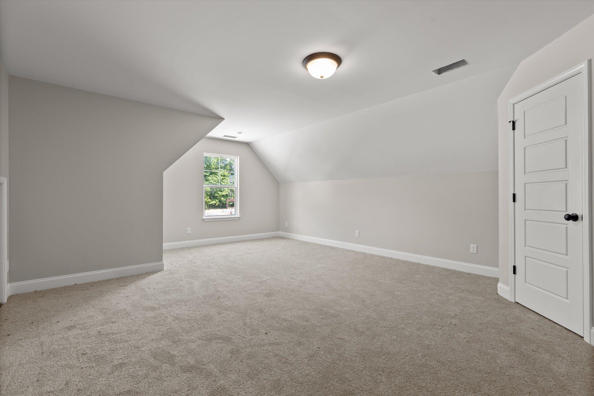 1872 Oakvale Drive
