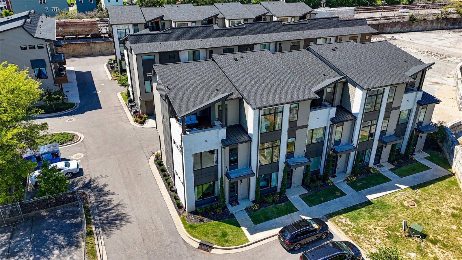 697 Burnside Place