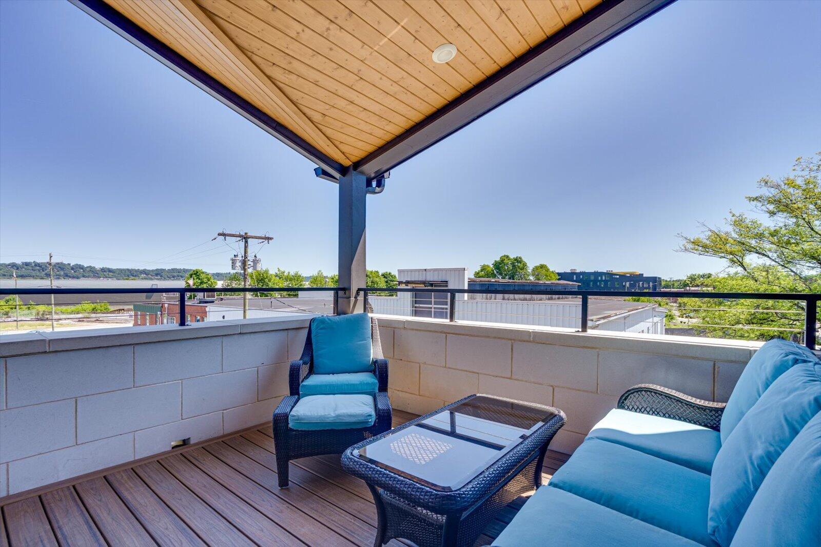 697 Burnside Place
