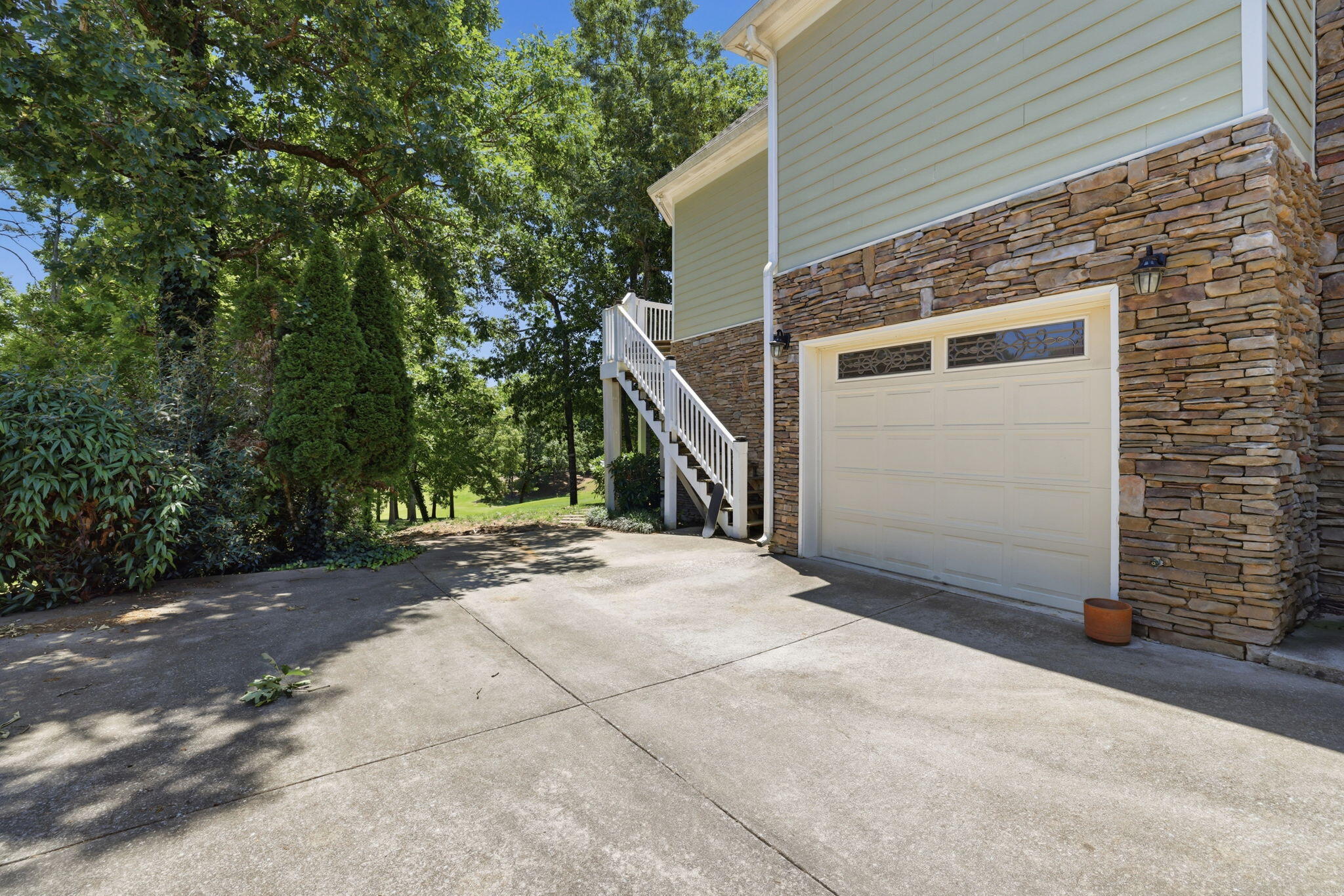 1627 Windstone Drive