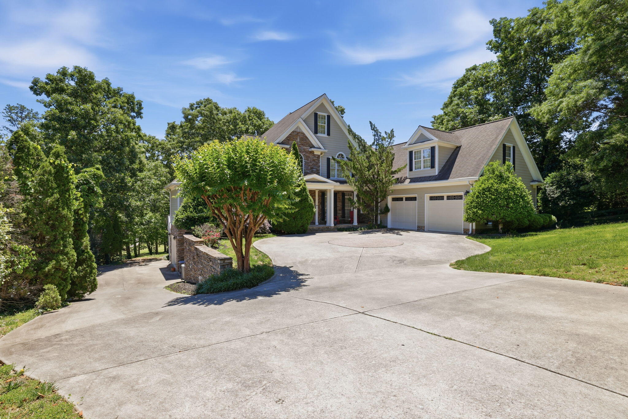 1627 Windstone Drive