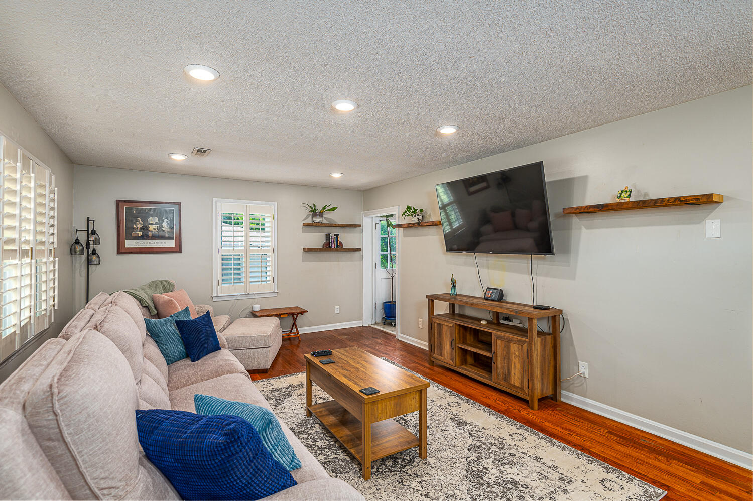 3902 Laird Lane