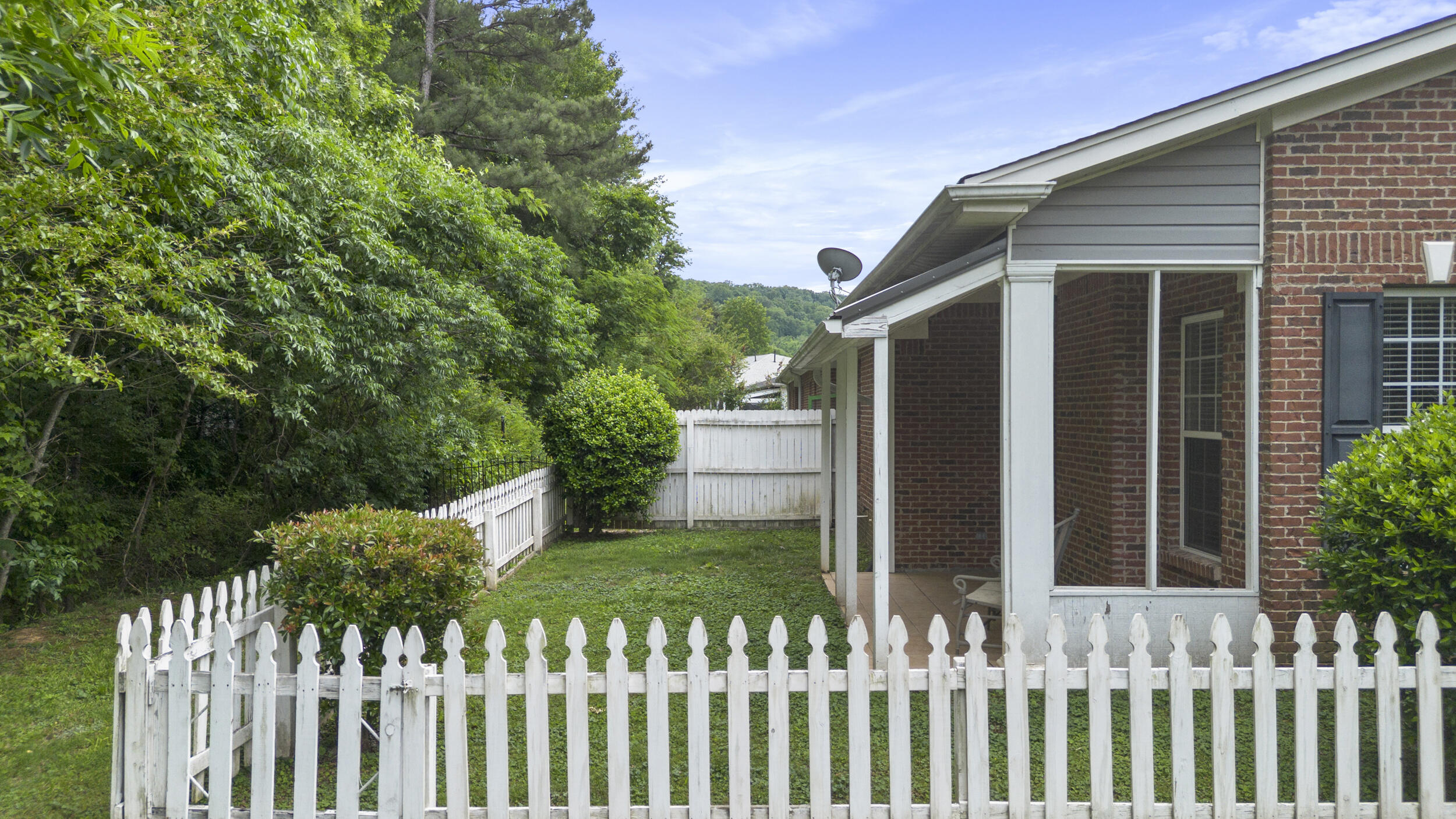 1809 Jackson Square Drive