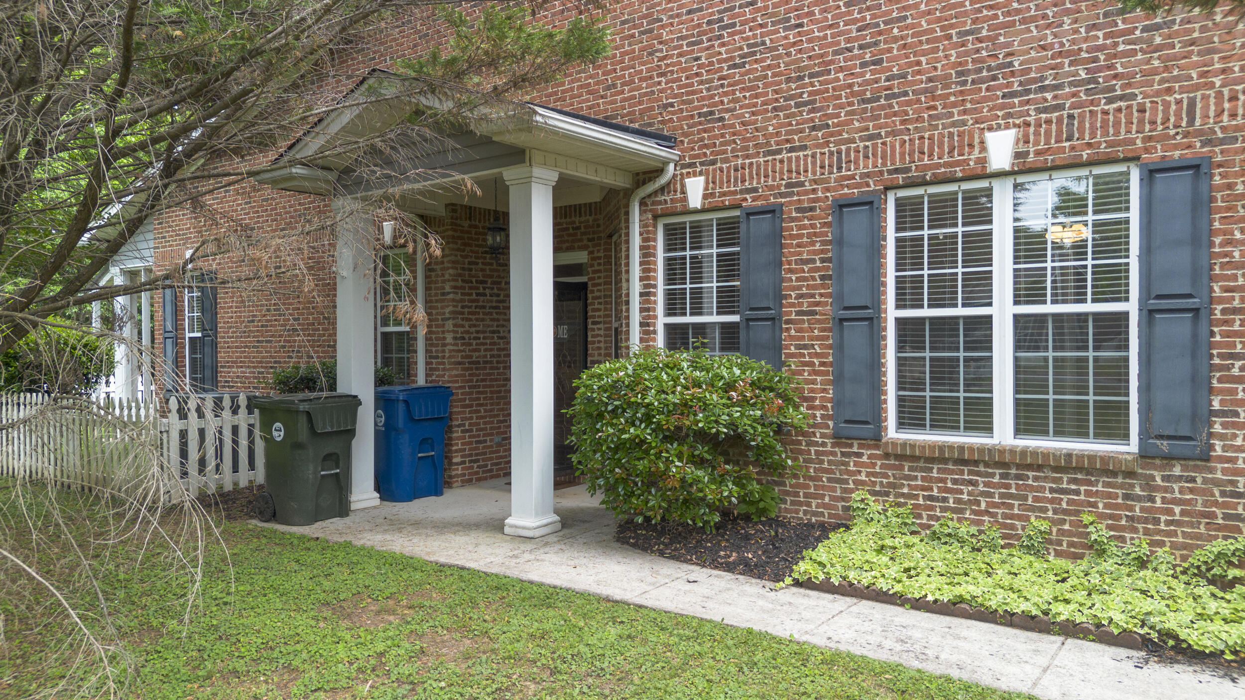 1809 Jackson Square Drive