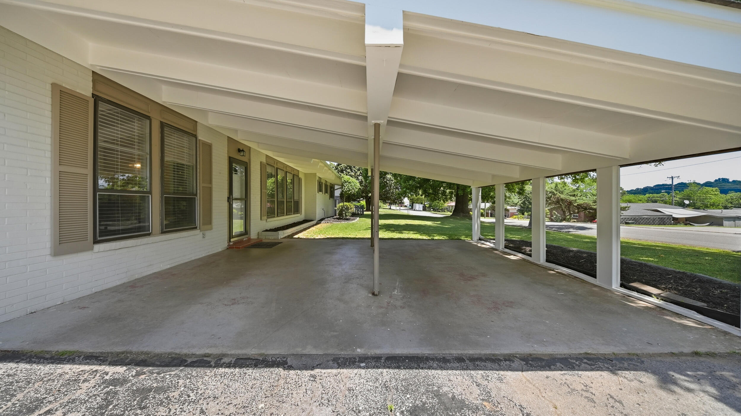 1413 Awhila Drive