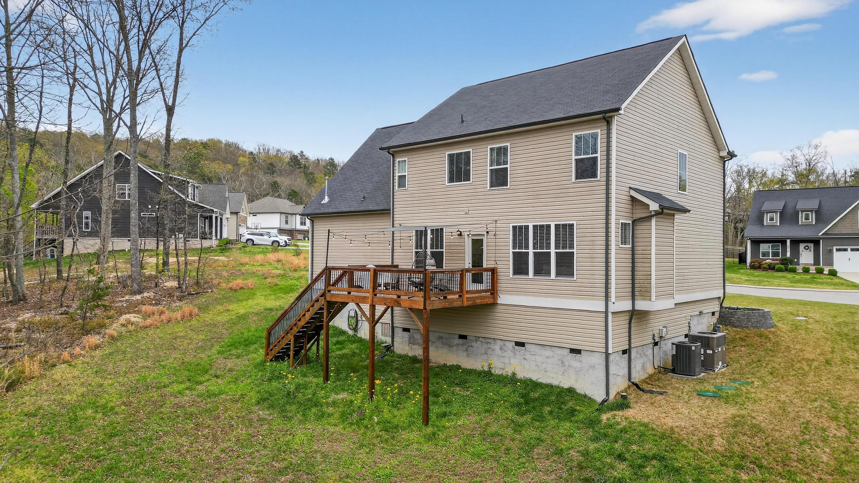 6582 Frankfurt Road