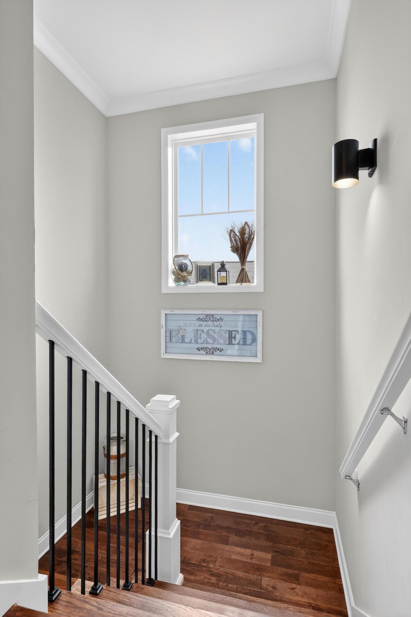 6582 Frankfurt Road