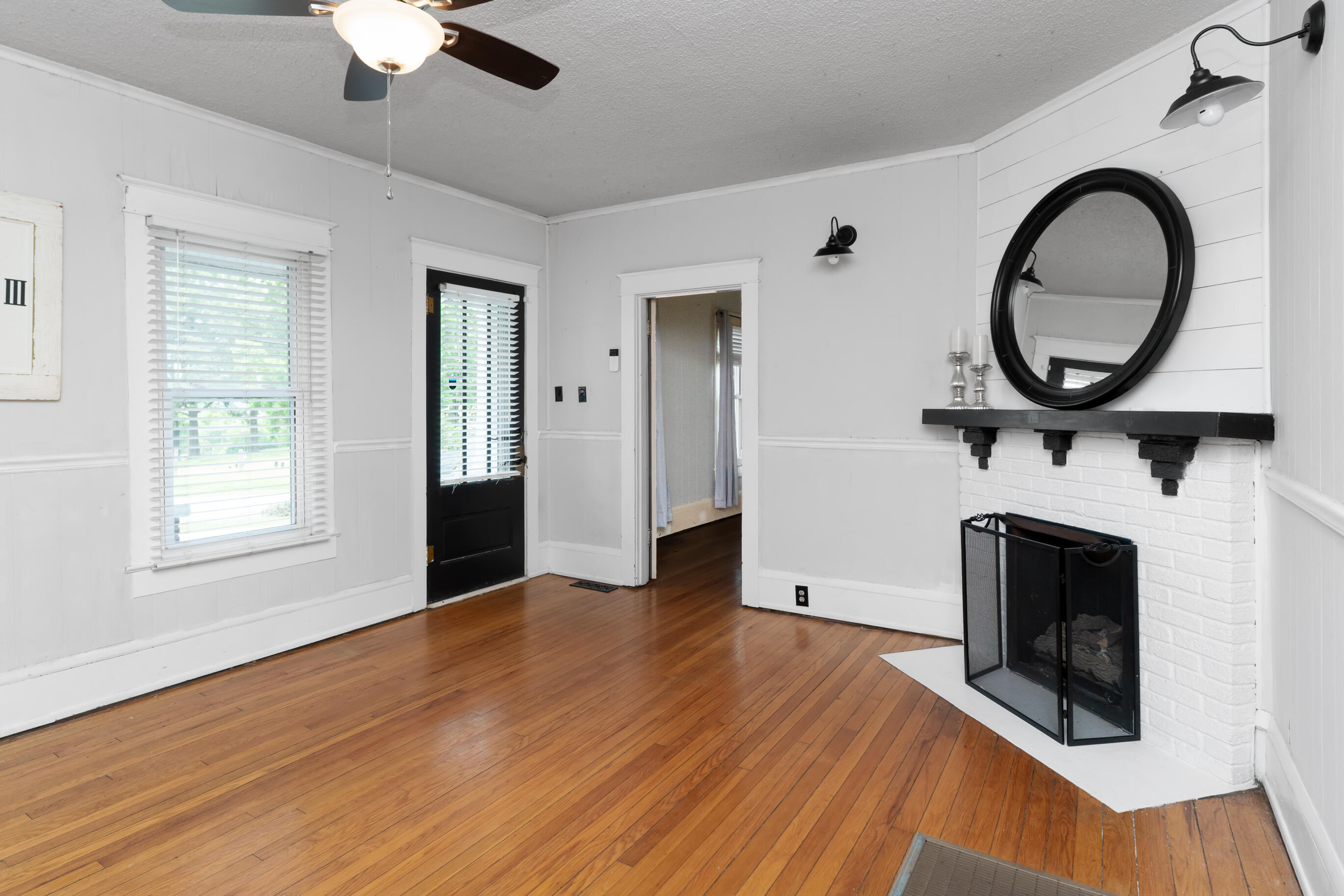 804 Elm Avenue