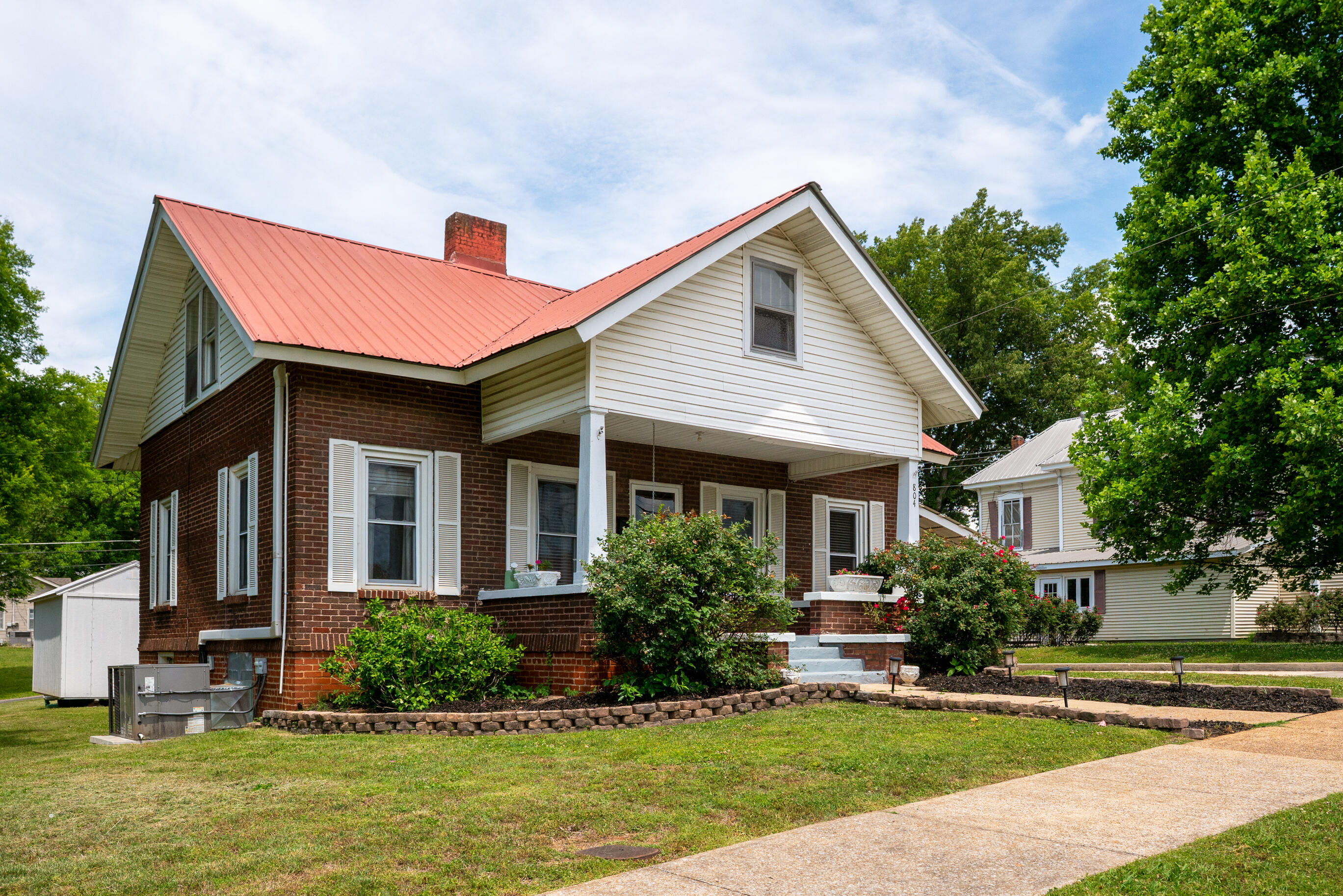804 Elm Avenue