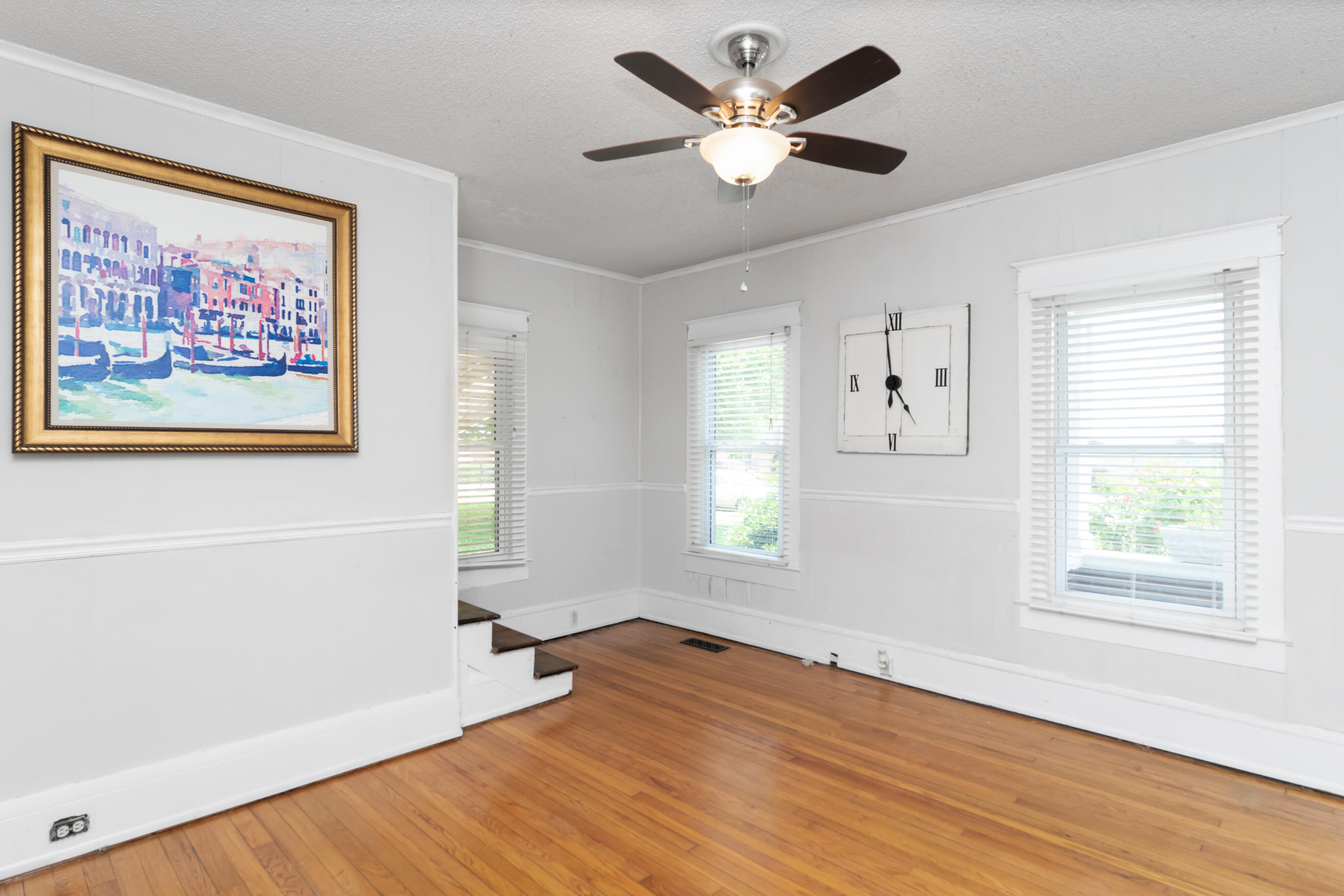 804 Elm Avenue