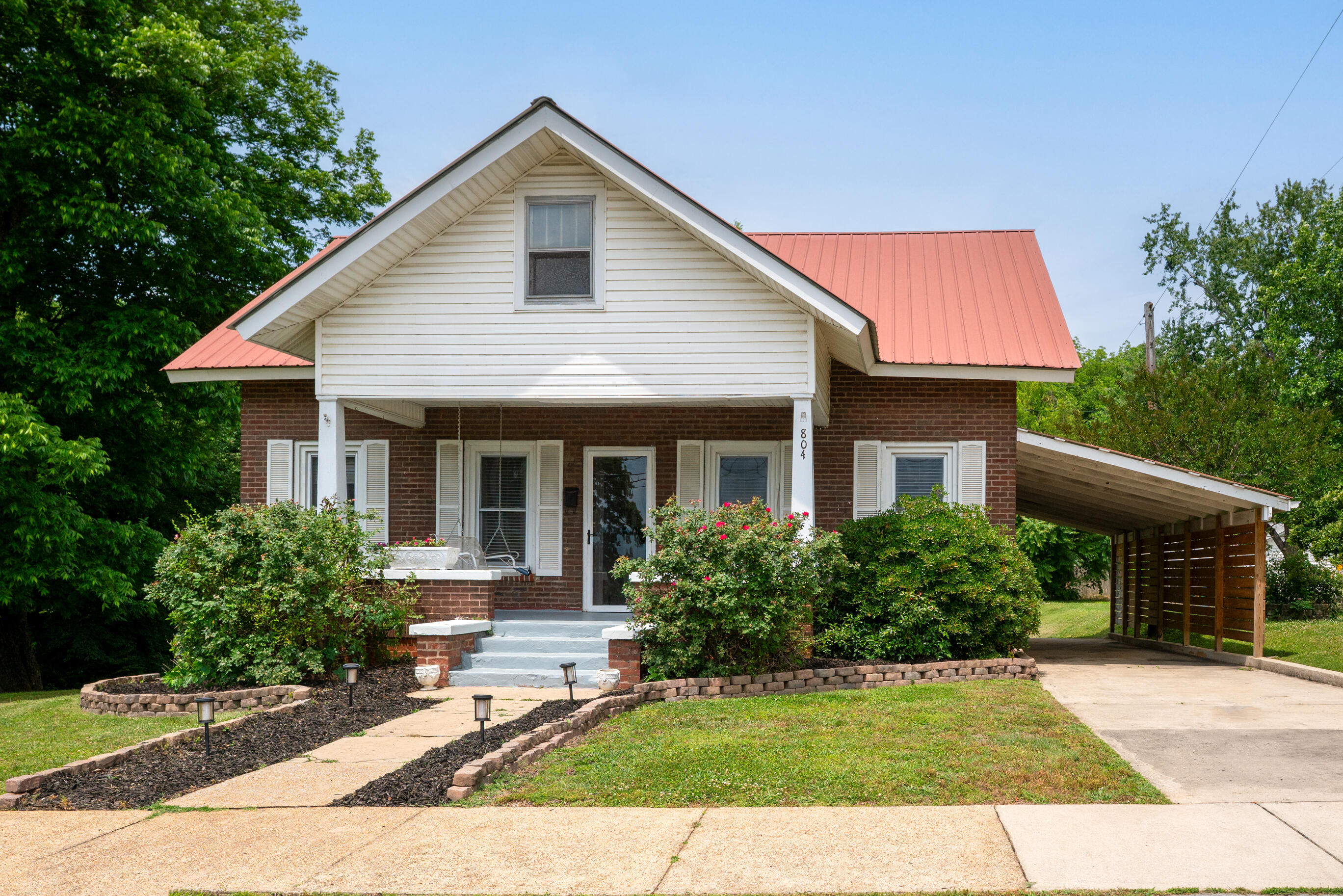 804 Elm Avenue