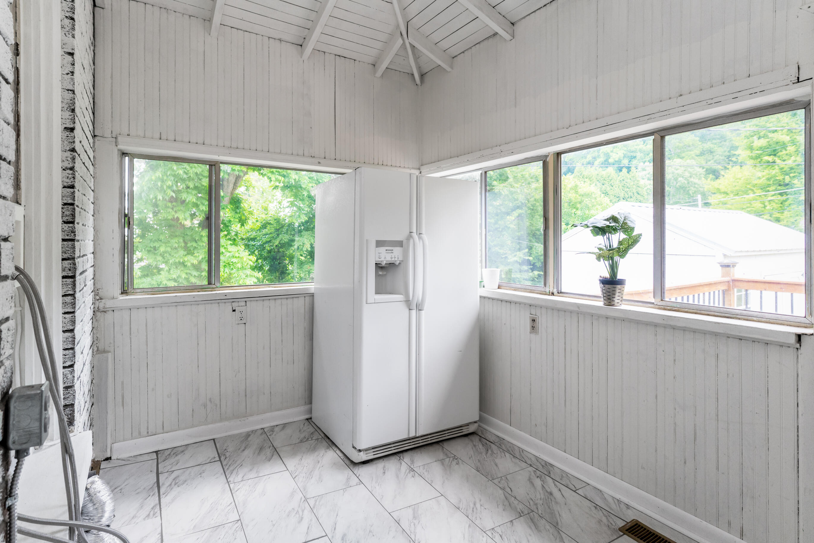 804 Elm Avenue
